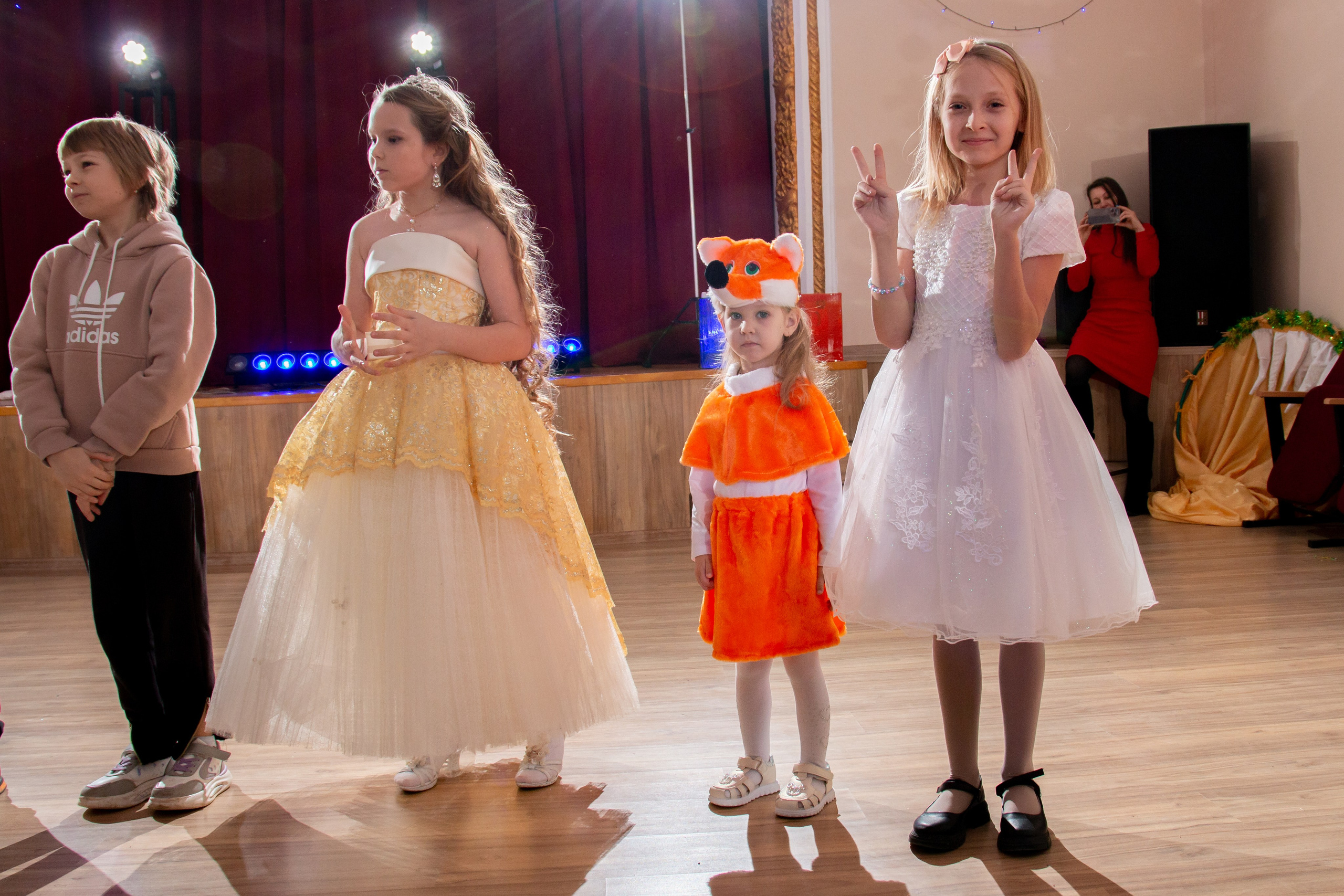 Новогодний утренник ДК Строитель 25.12.2023 г. г. Новоалександровск. Главная