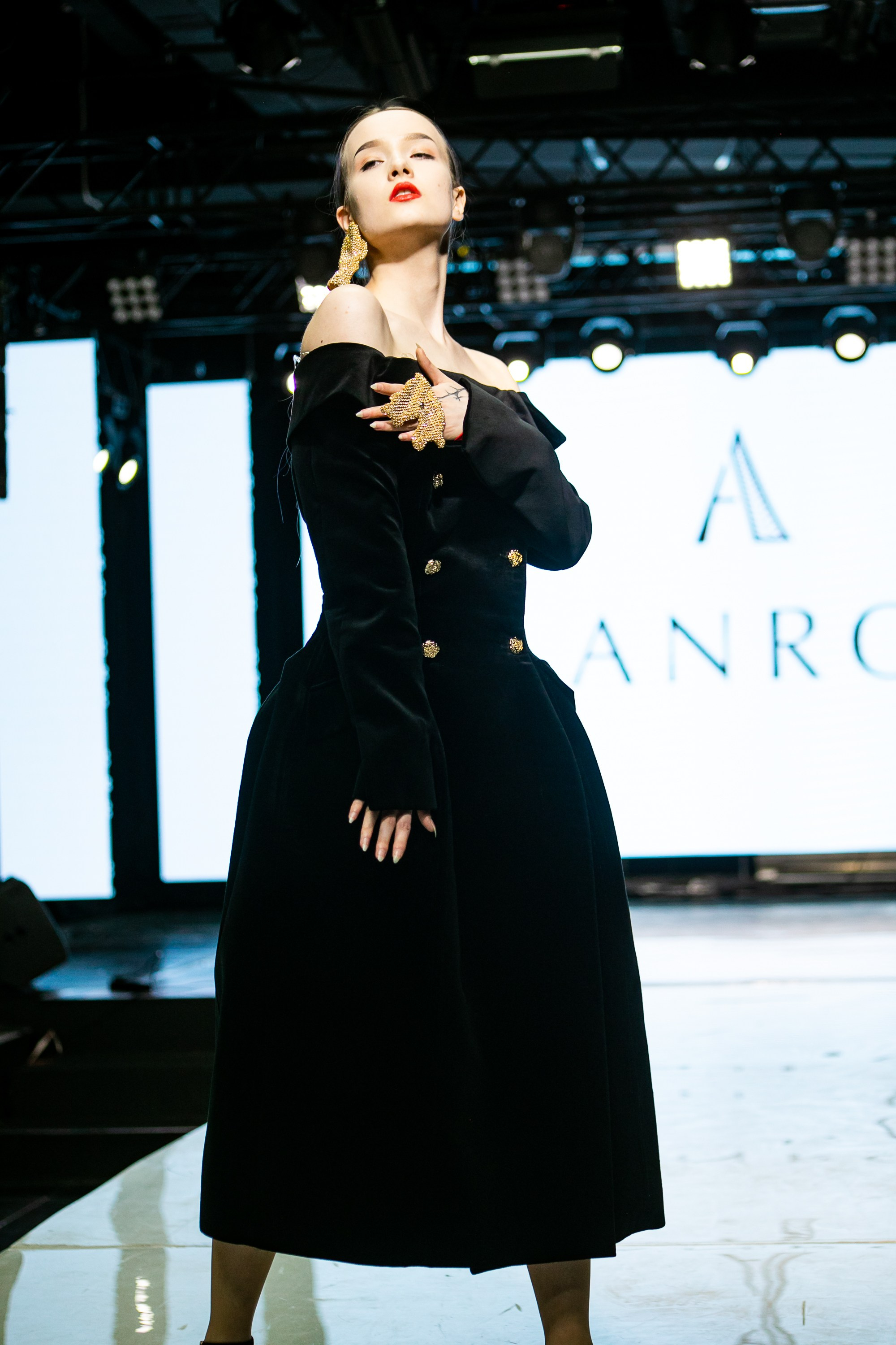 Презентация журнала Mary Way. Art photographer Nino