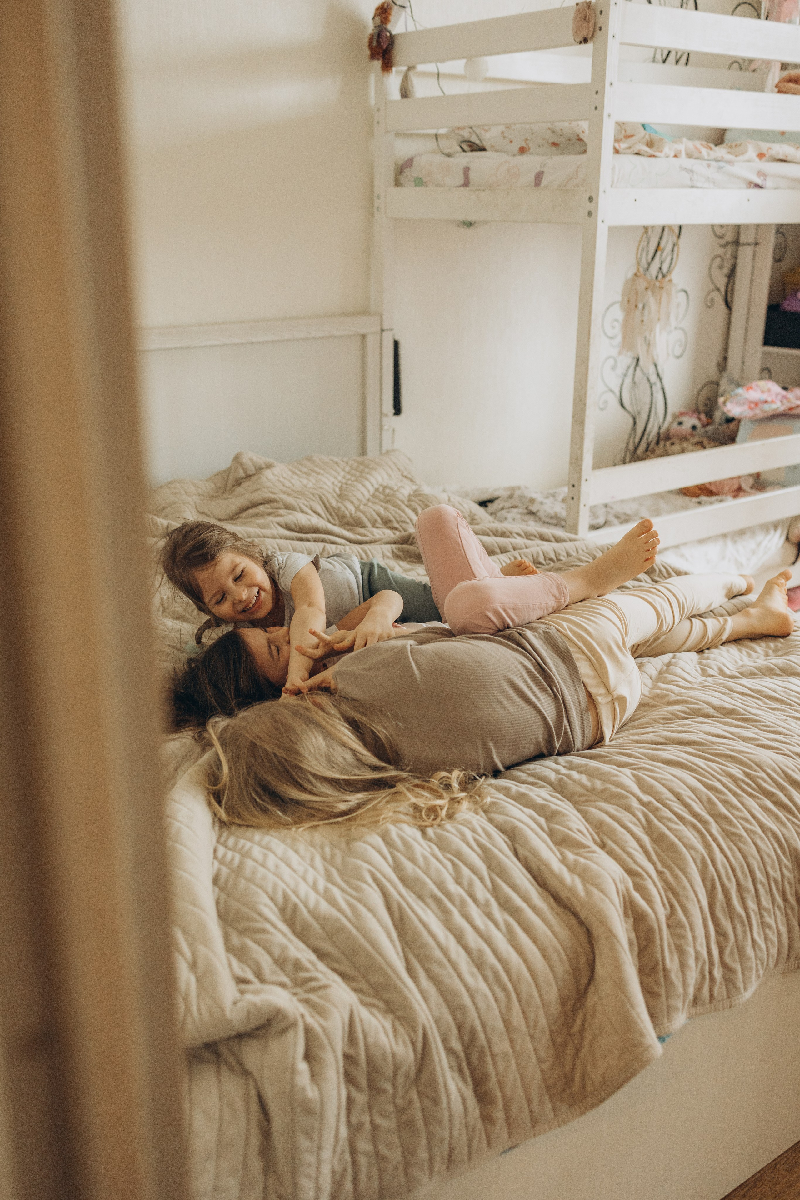 Эля, Вася, Алиса, Ева, Мира и Яся. Семейный фотограф в Москве Виктория Ястребинская