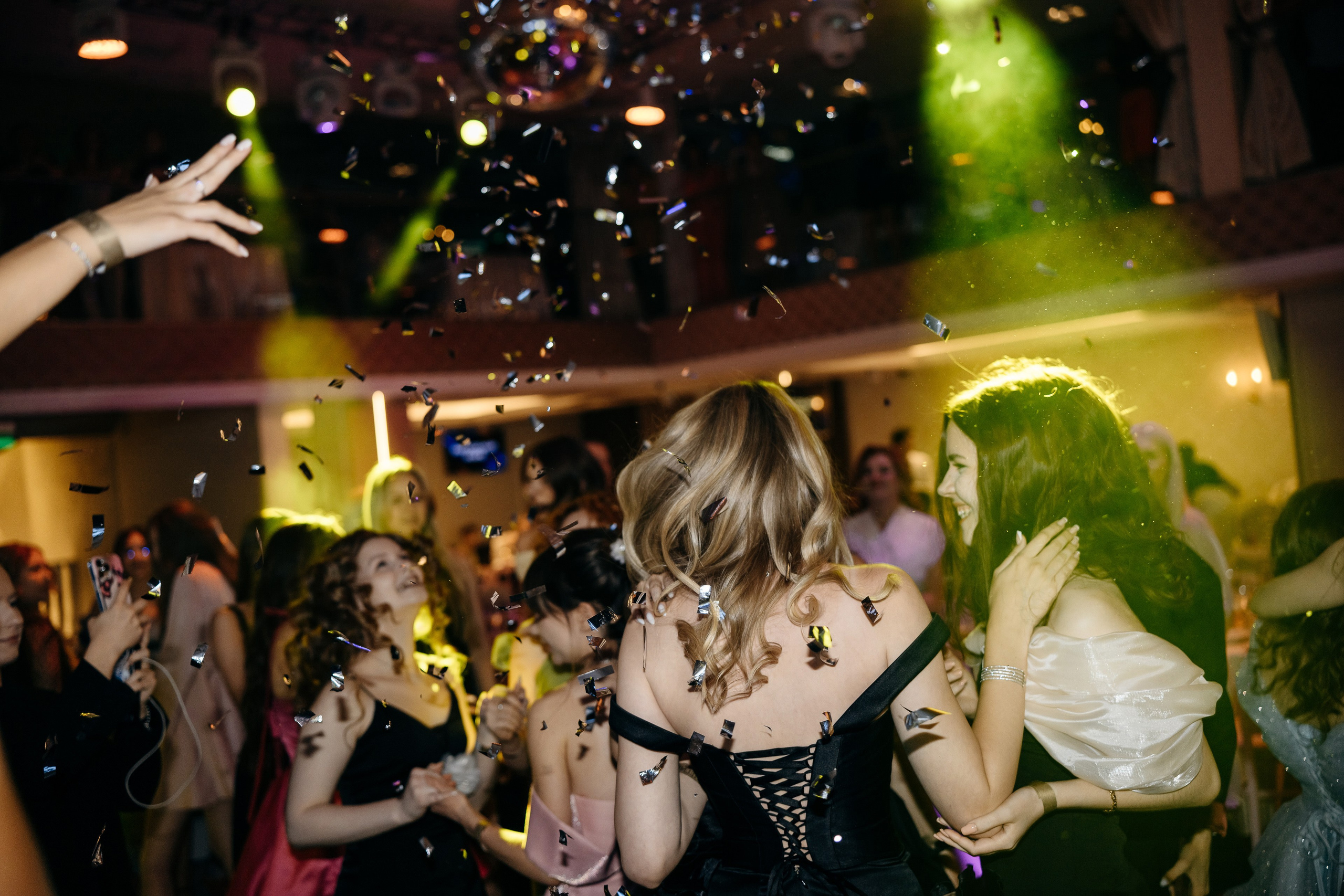 OneginHall выпускной 2025. Свадебный фотограф в Красноярске