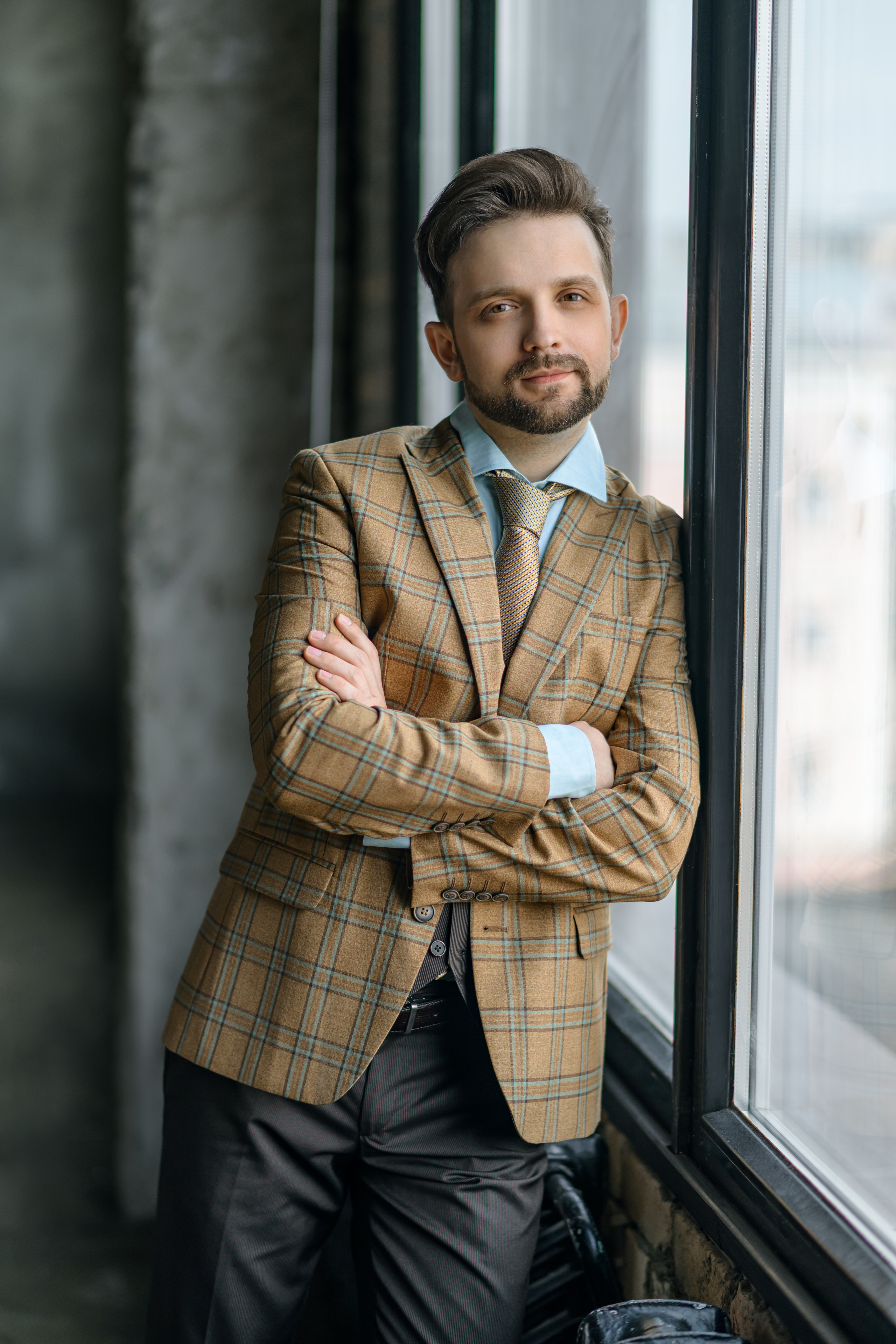 мужской бизнес портрет в студии в Москве