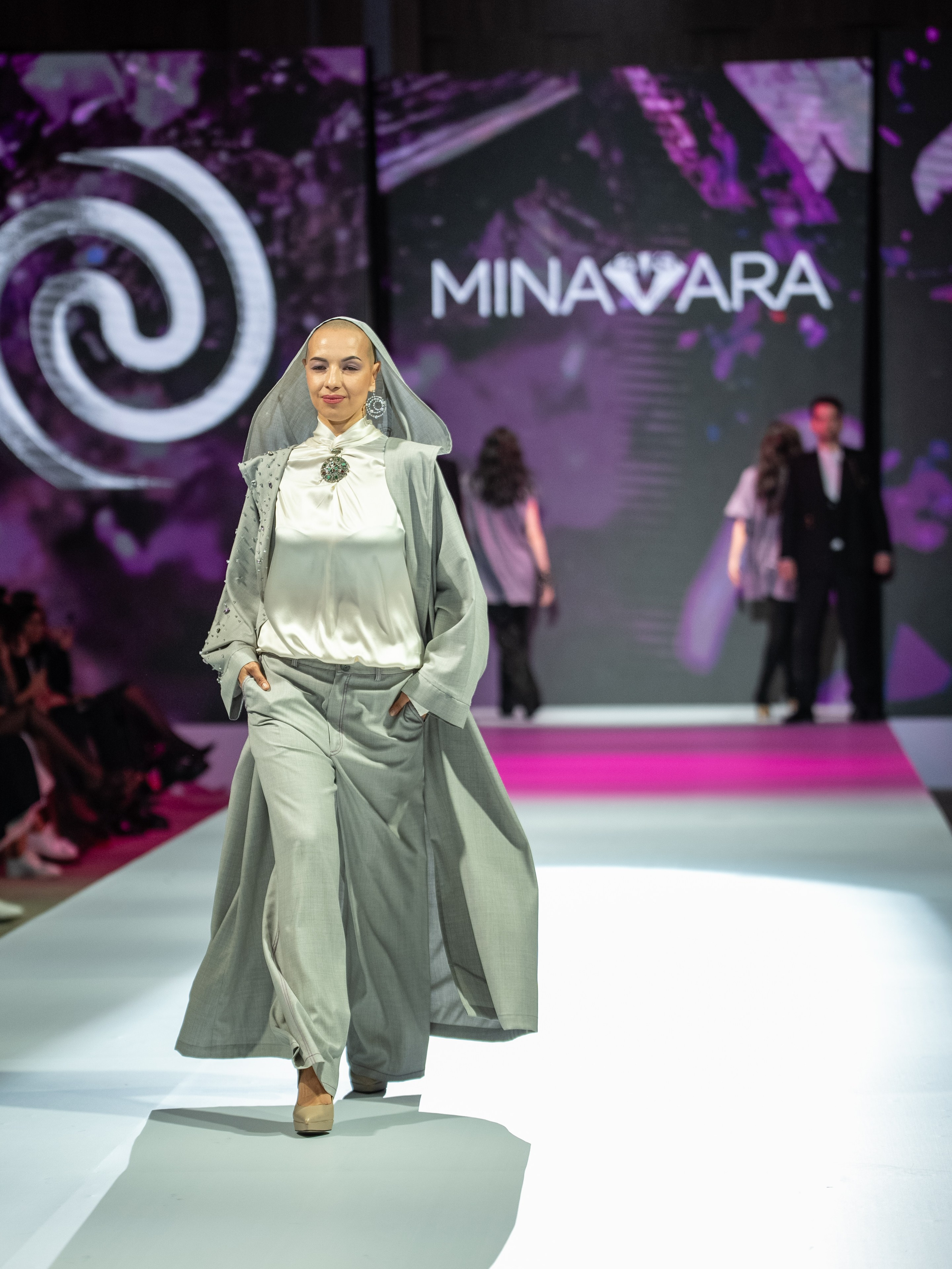 Eurasia Fashion Week Minavara. Сайт Алматинского НЮ АРТ, будуар и фэшн фотографа Дениса Карпенко