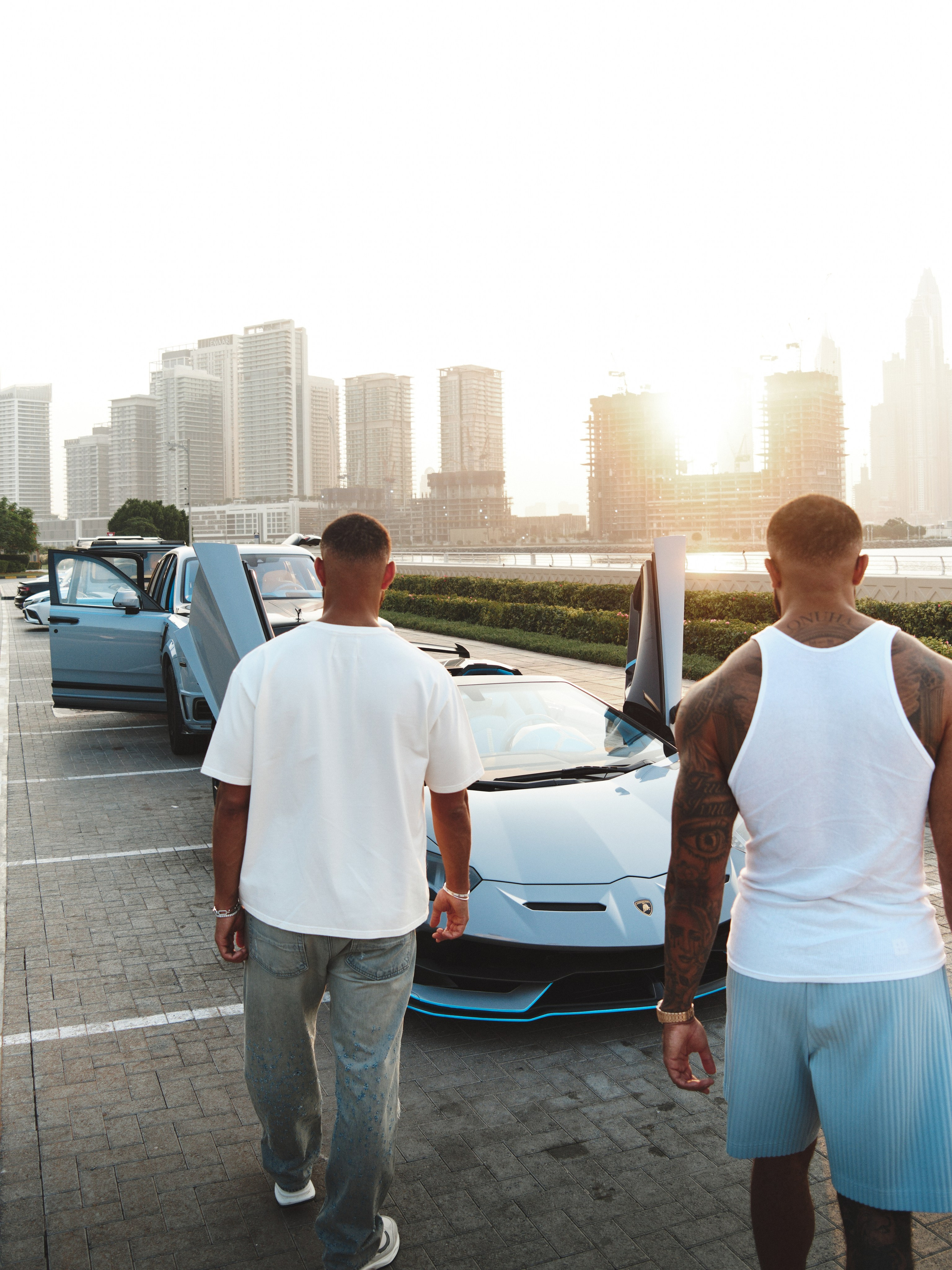 Samuel Onuha & Ruben Onuha. NOIZOMAX Художественный фотограф в Дубай