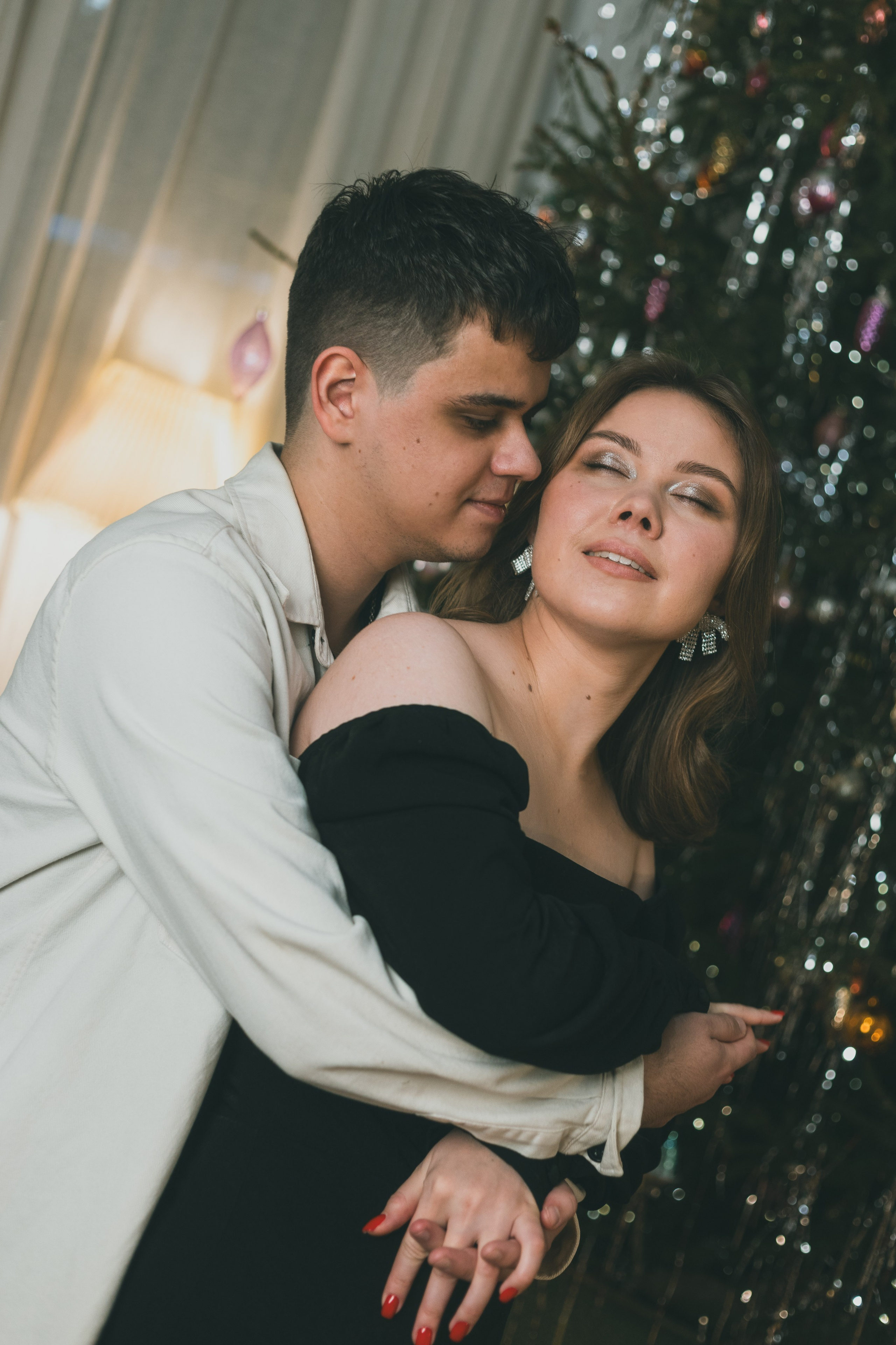 Новогодняя съёмка Ксюши и Миши. Репортажные и индивидуальные фотосъёмки в Москве