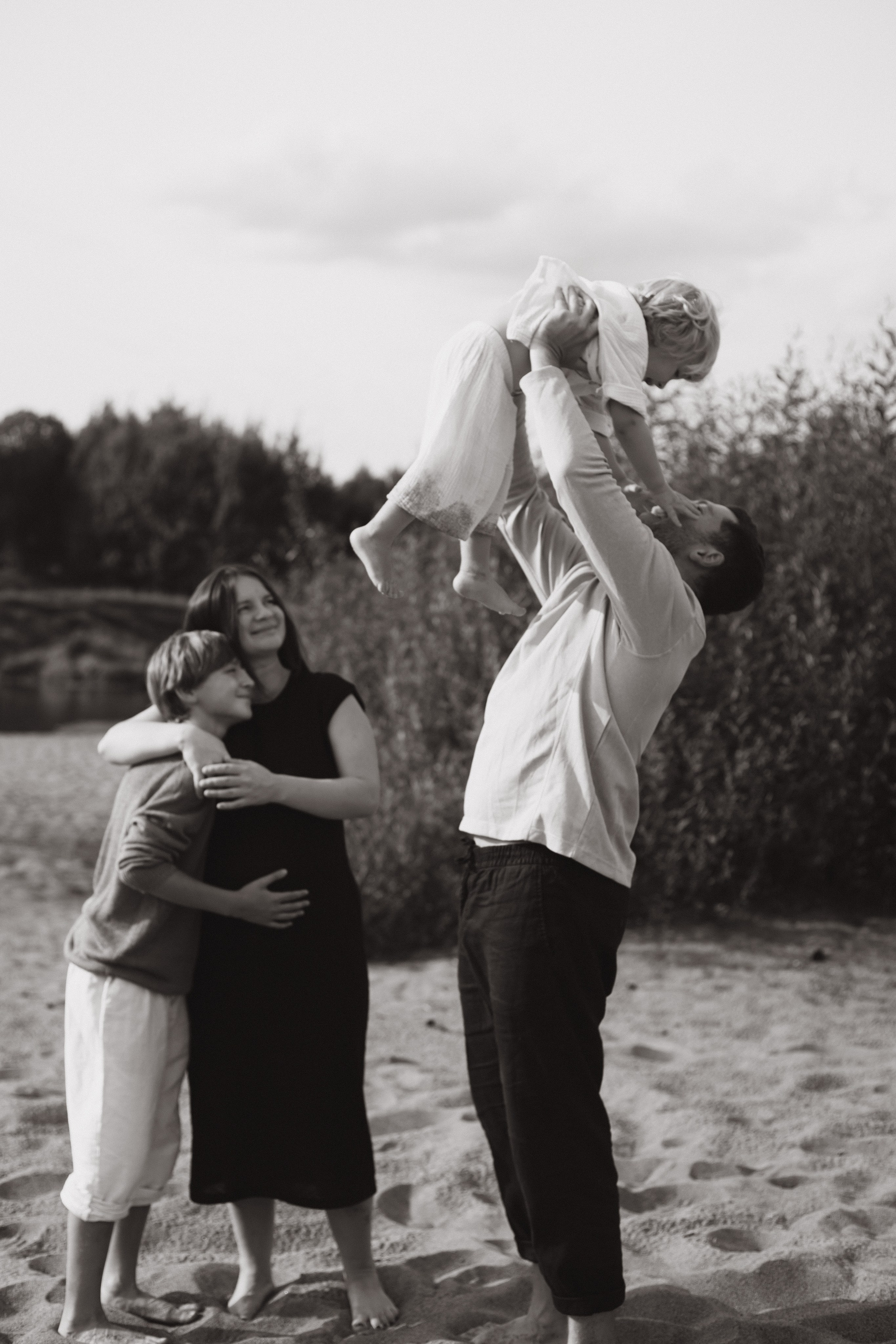 Артем + Кристина + Мирон + Трофим. Услуги