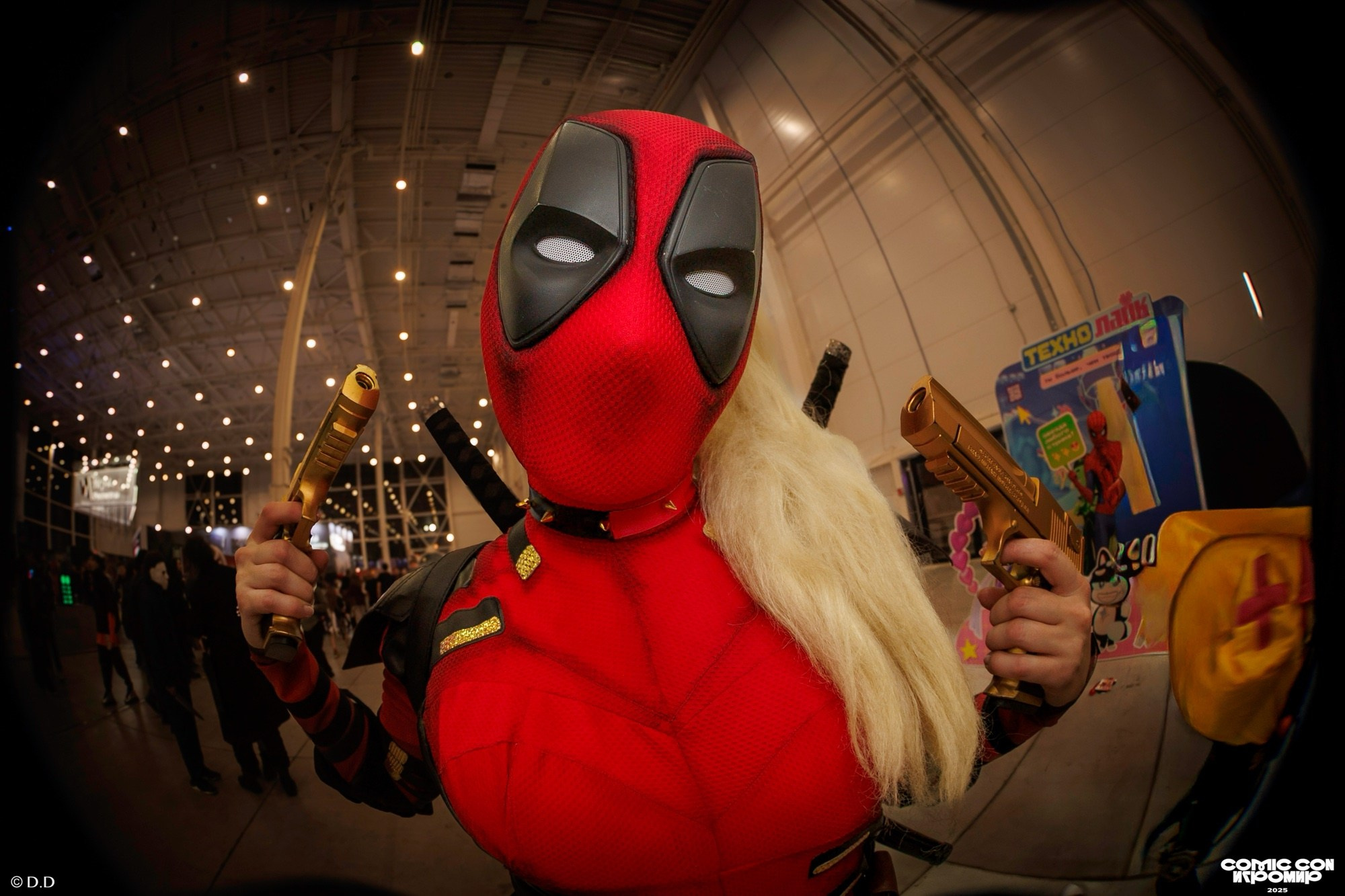 Comic Con Игромир 2025. Различные мероприятия и просто фотографии людей