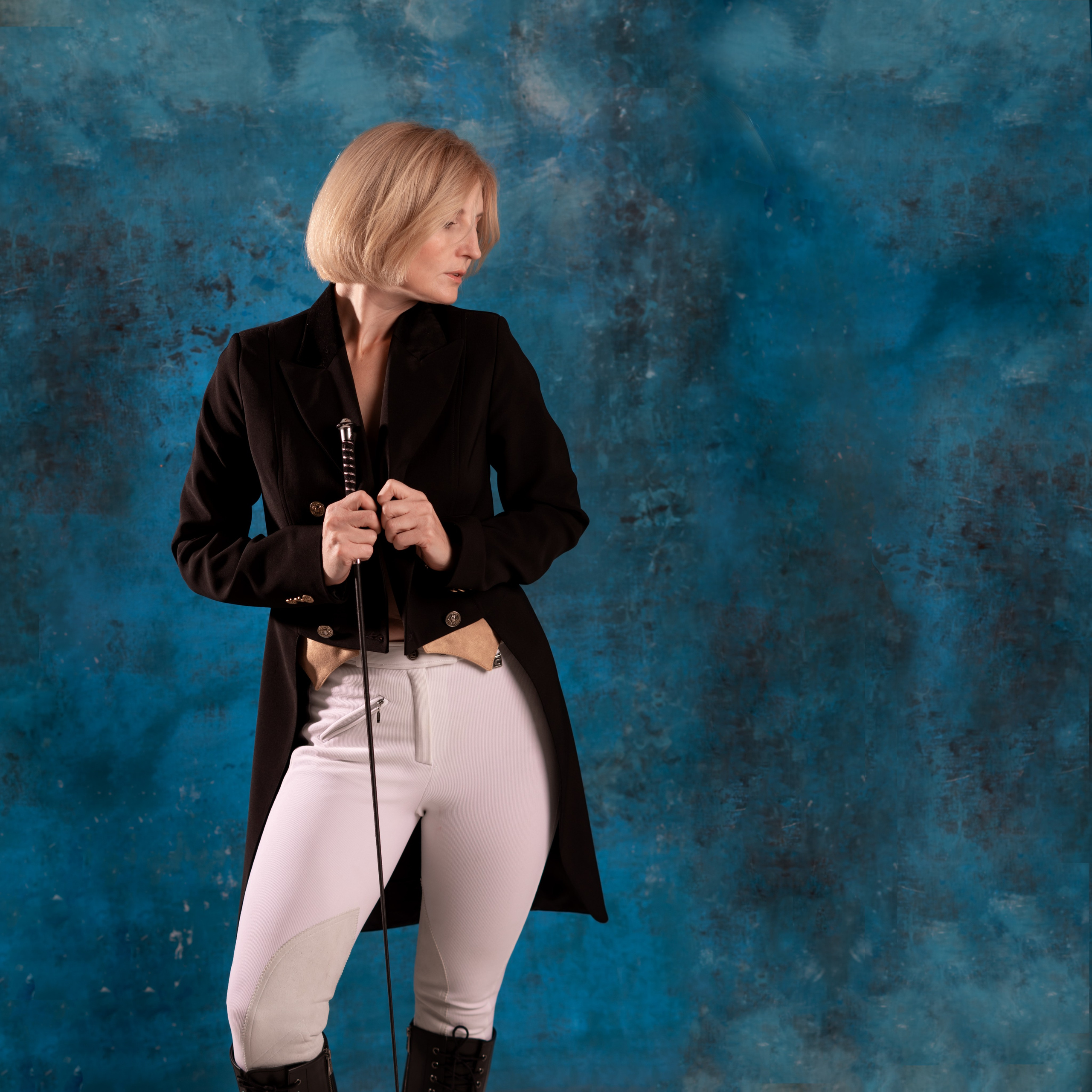 Женский портрет: sexy. Фотограф Марина Доглядная Челябинск фотосессии с лошадьми, мотоциклами