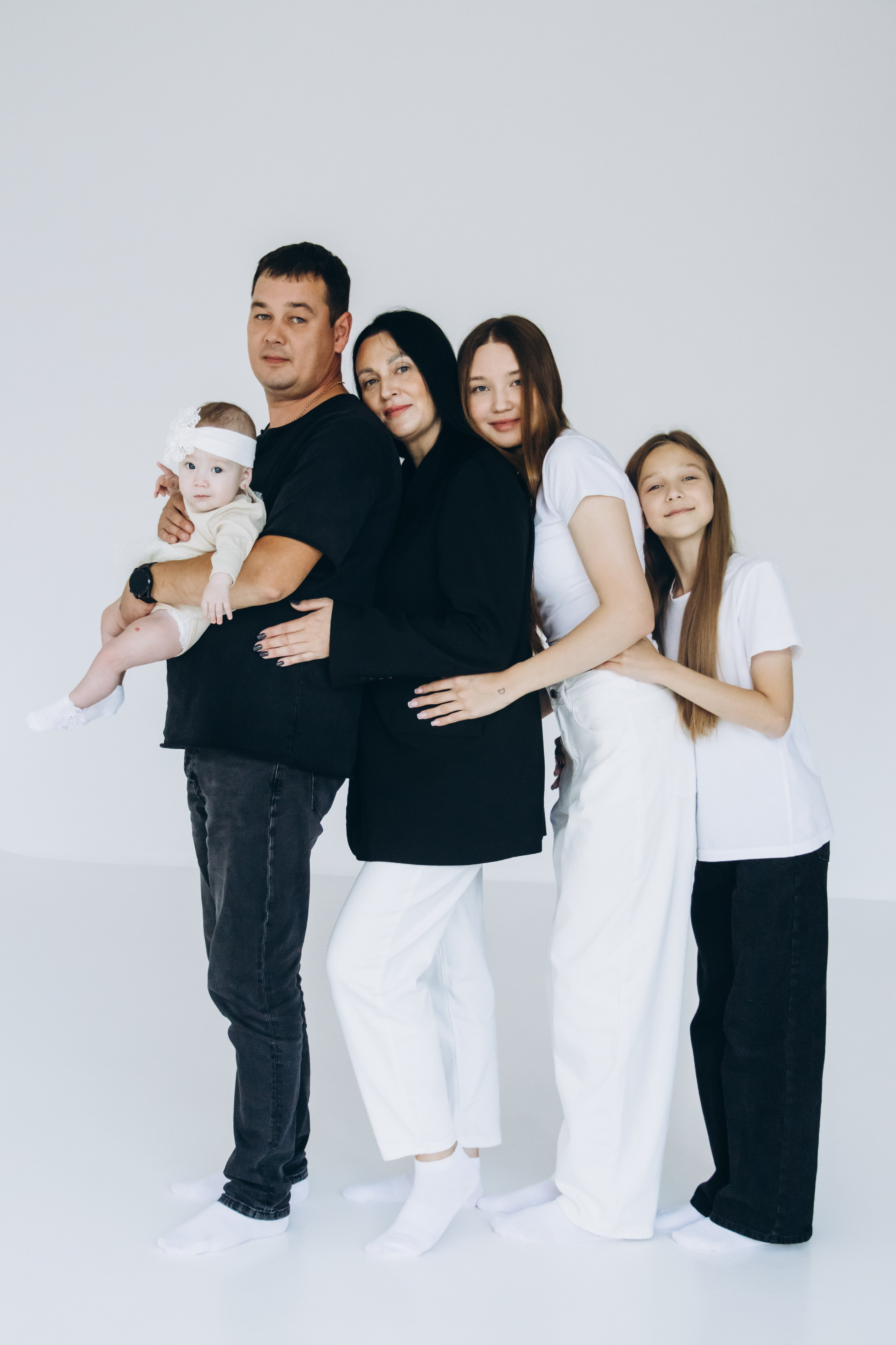 Семейная фотосессия в студии, Екатеринбург. Фотограф в Екатеринбурге Пойгина Елена