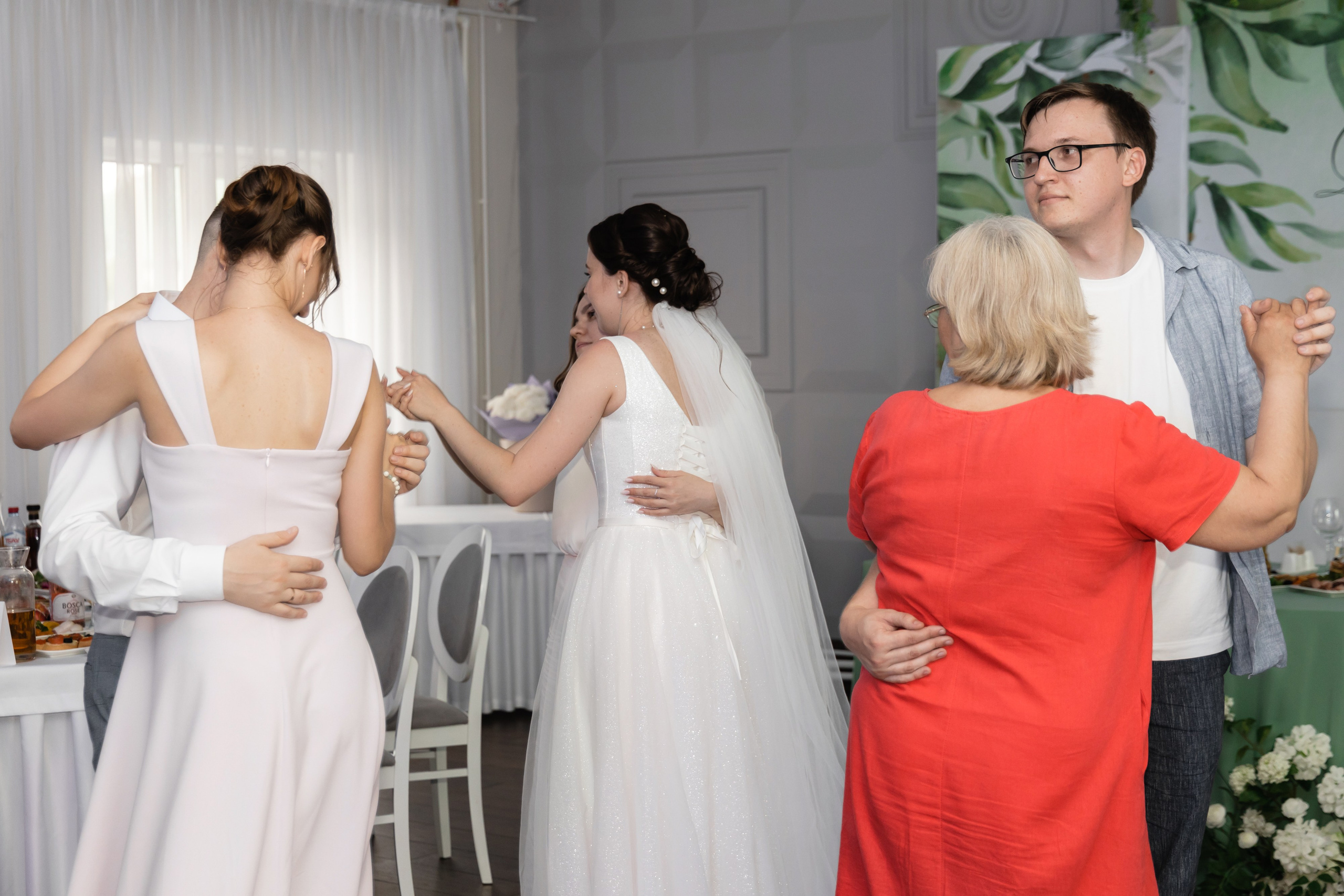 Алёна и Денис (полный день). Фотограф в Барнауле Юлия Садвокасова