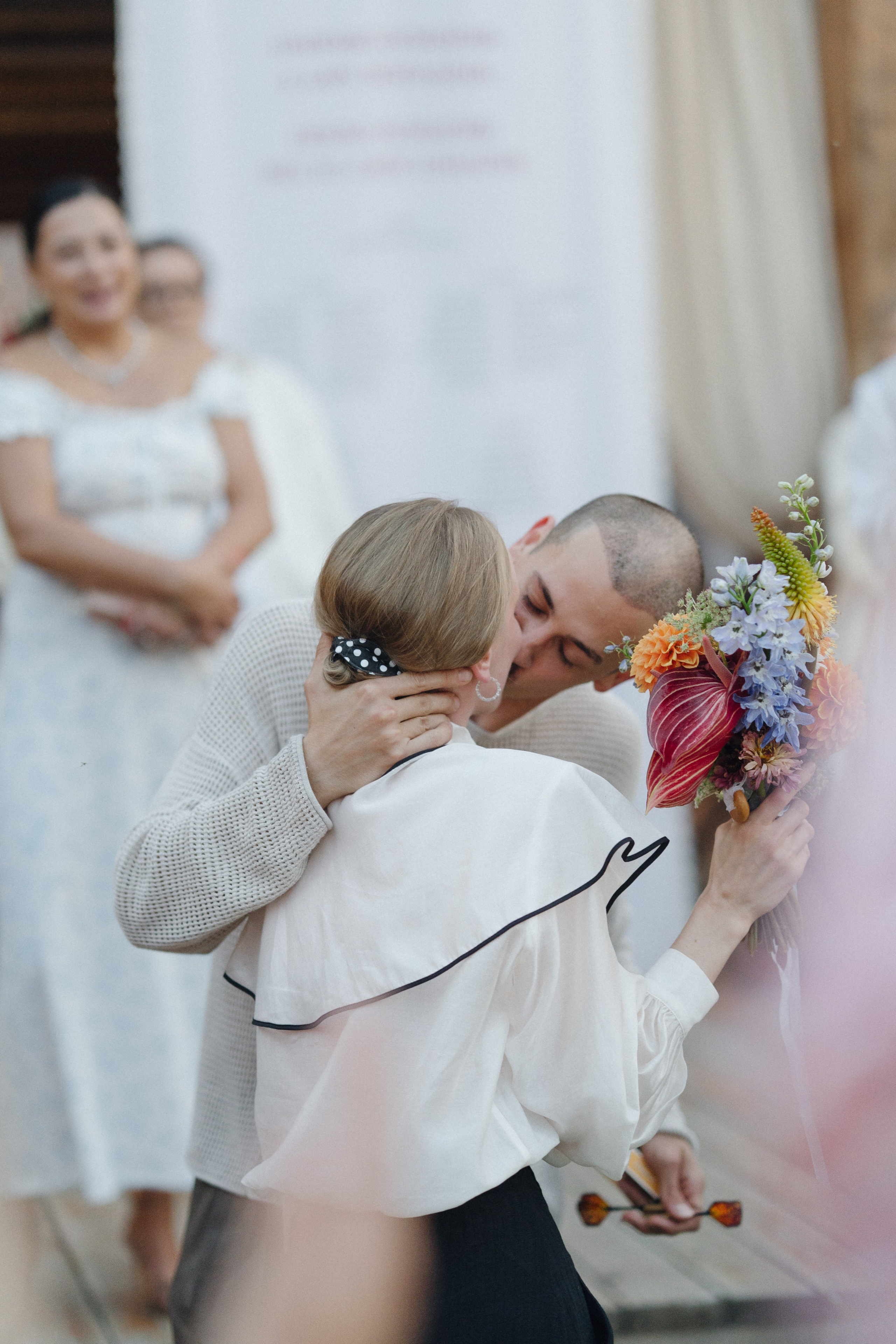 Куда иголочка — туда и ниточка. Свадебный фотограф Наташа Алешина