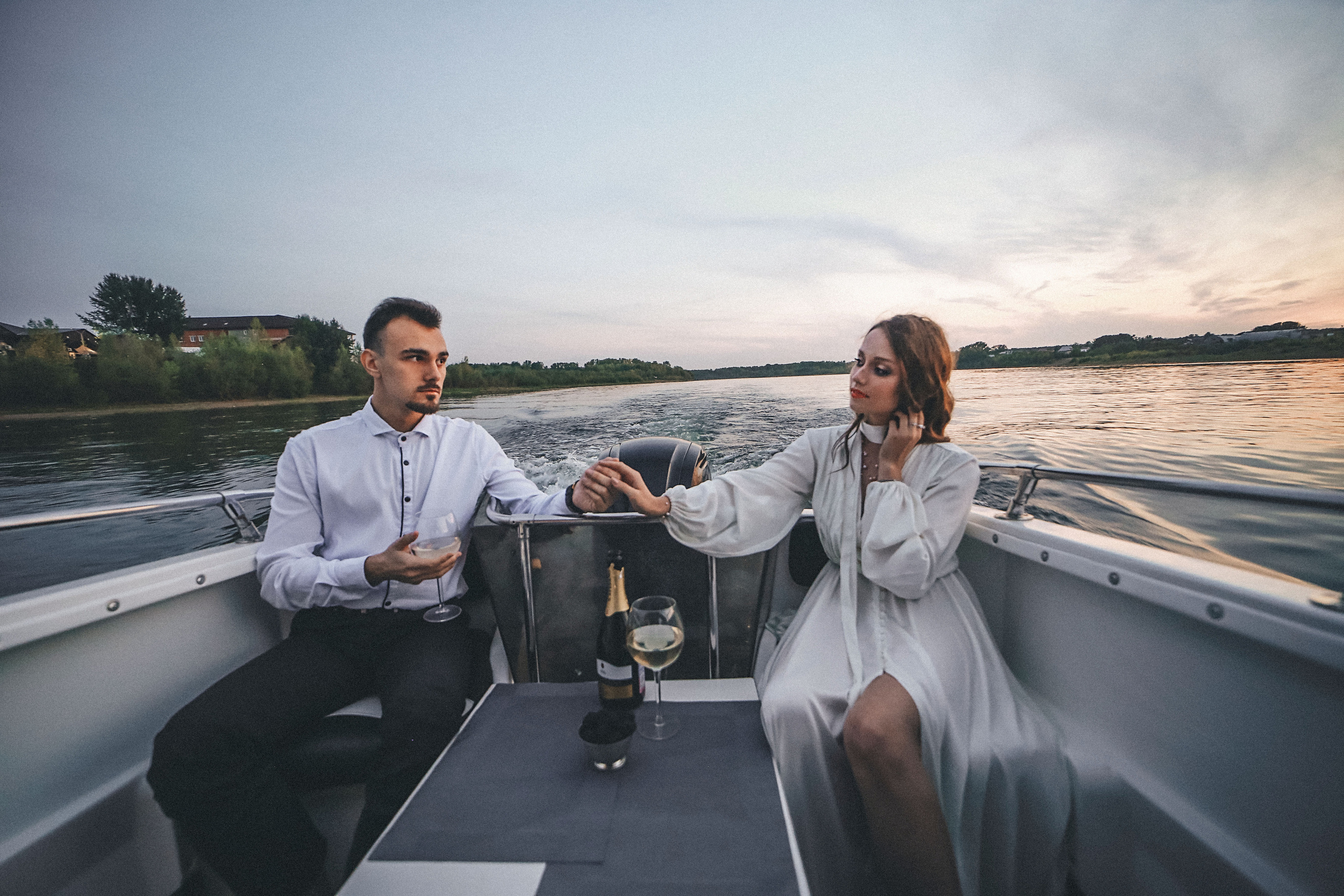 Свадебная прогулка на яхточке). Иванова Ирина Свадебный и семейный фотограф г. Уфа