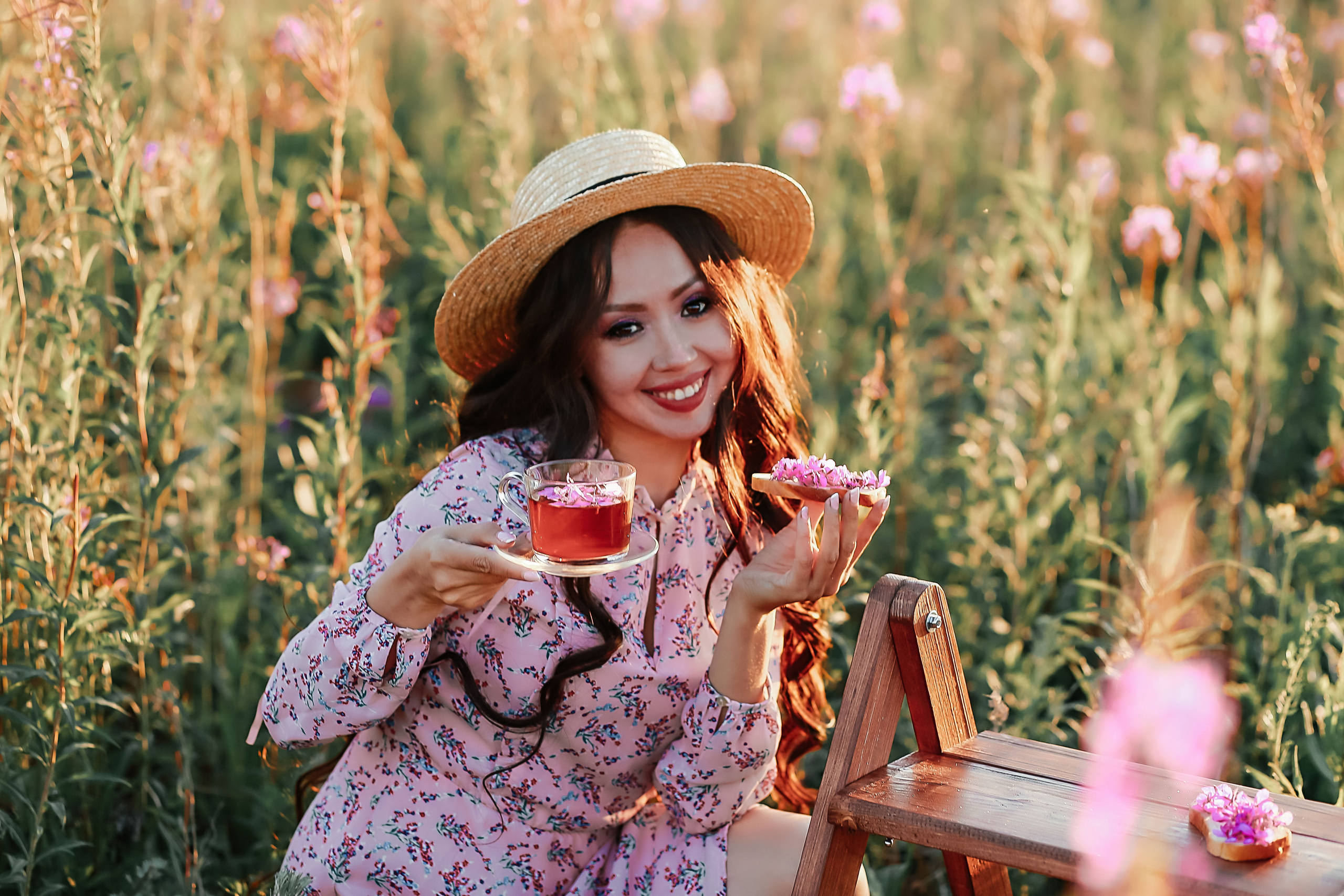 Фотосессия в поле Иван-чай. Иванова Ирина Свадебный и семейный фотограф г. Уфа