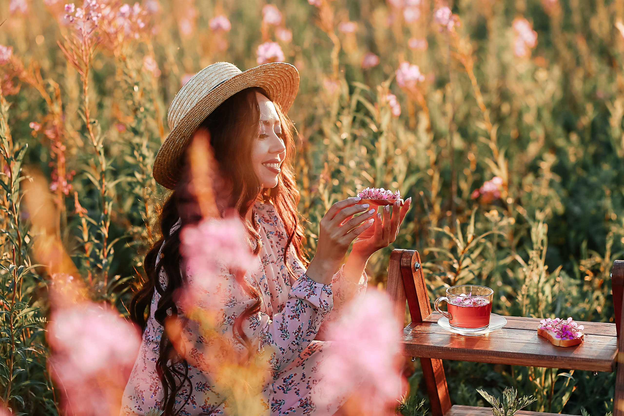 Фотосессия в поле Иван-чай. Иванова Ирина Свадебный и семейный фотограф г. Уфа