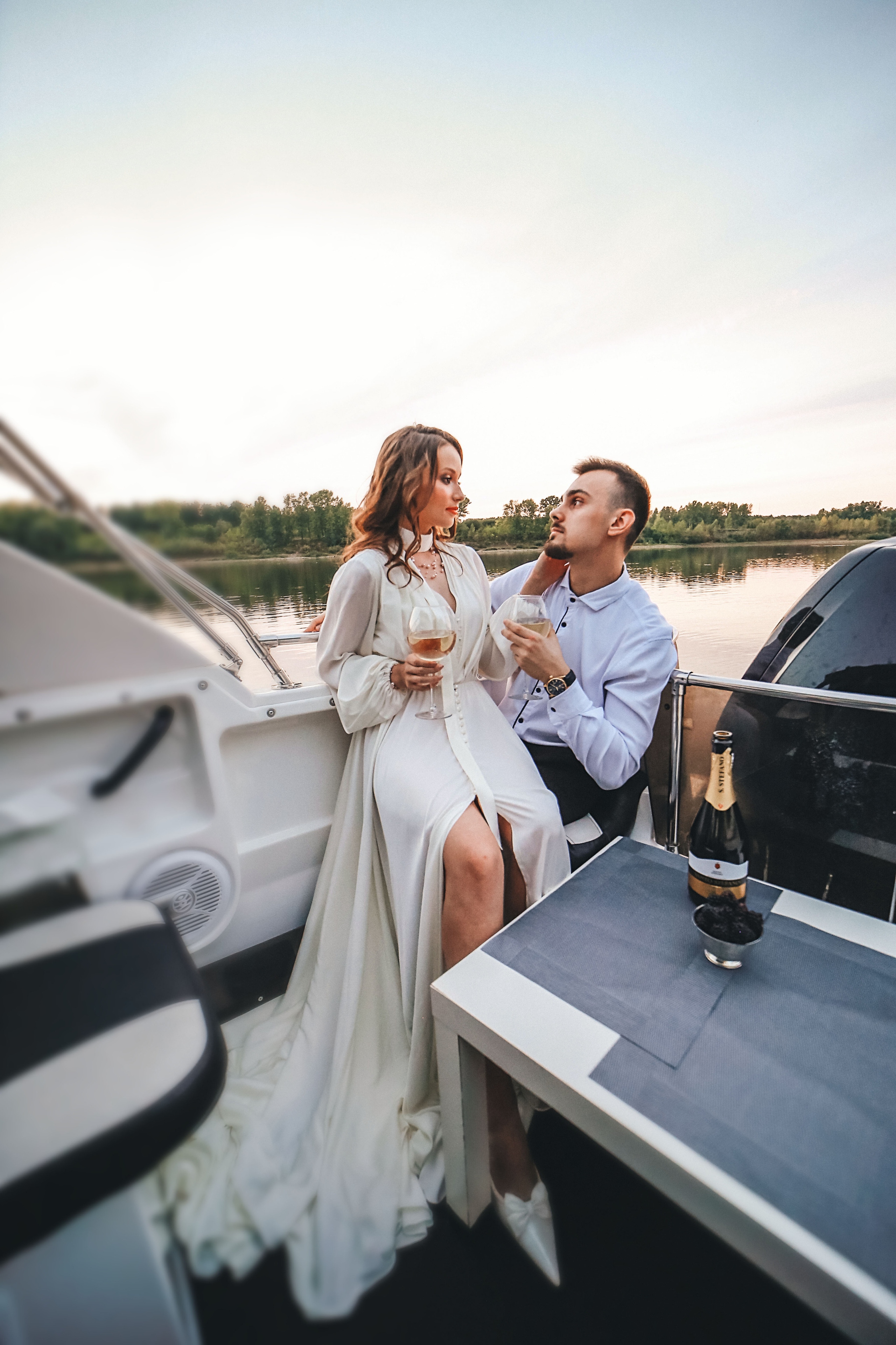 Свадебная прогулка на яхточке). Иванова Ирина Свадебный и семейный фотограф г. Уфа