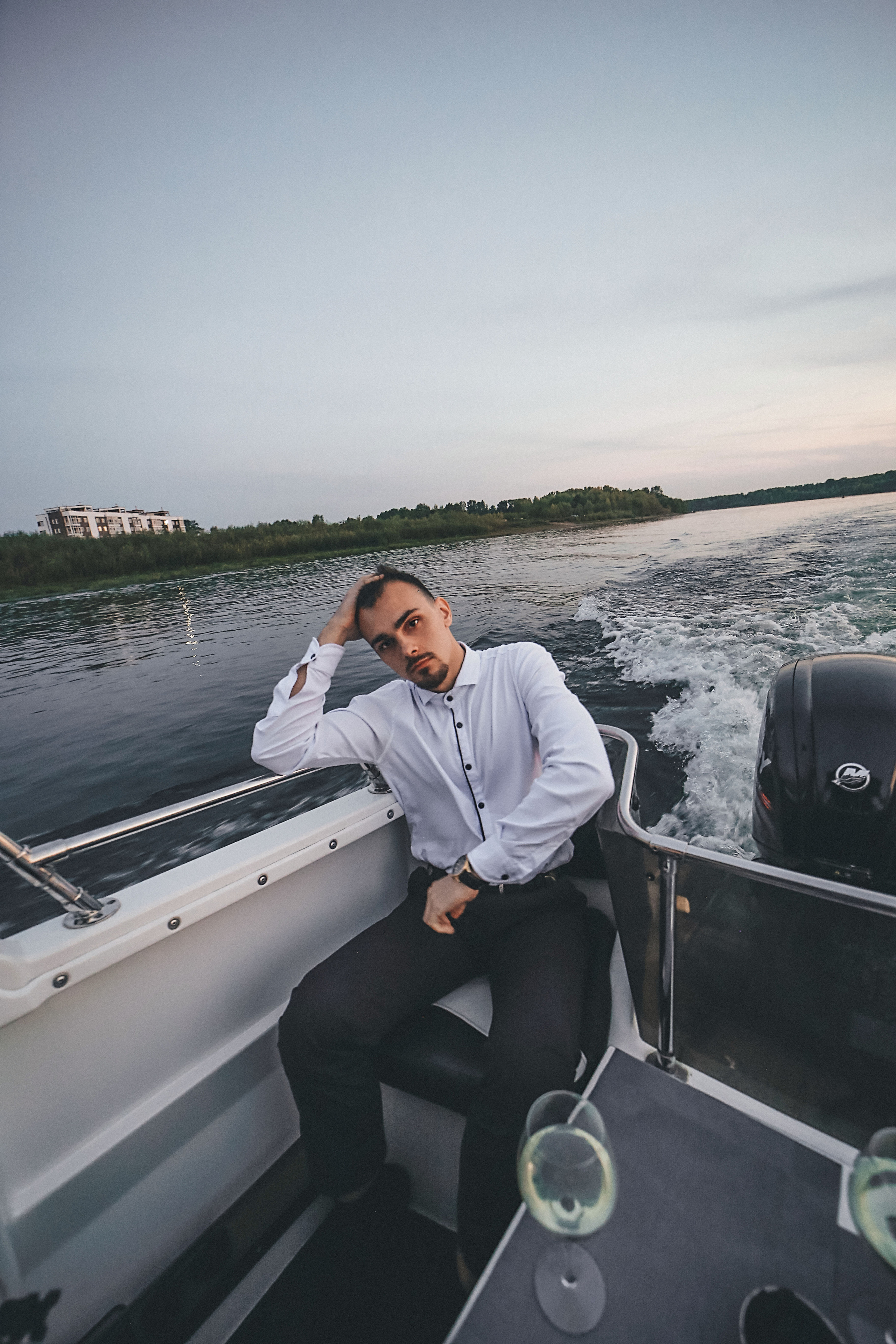 Свадебная прогулка на яхточке). Иванова Ирина Свадебный и семейный фотограф г. Уфа