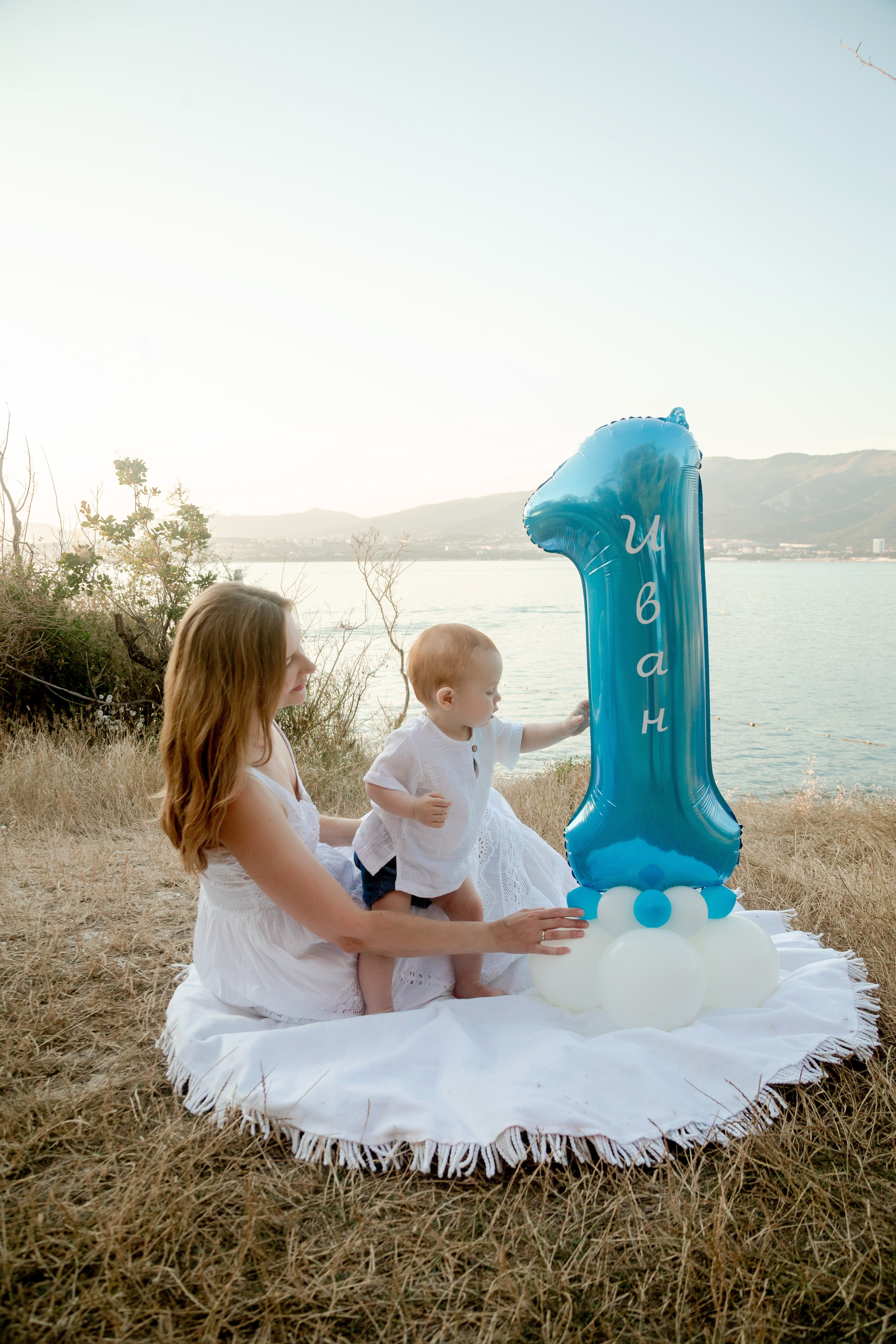 Евгения и Иван 1 год. Фотограф в Геленджике, Архипо-Осиповке, Абрау-Дюрсо, Кринице Виктория