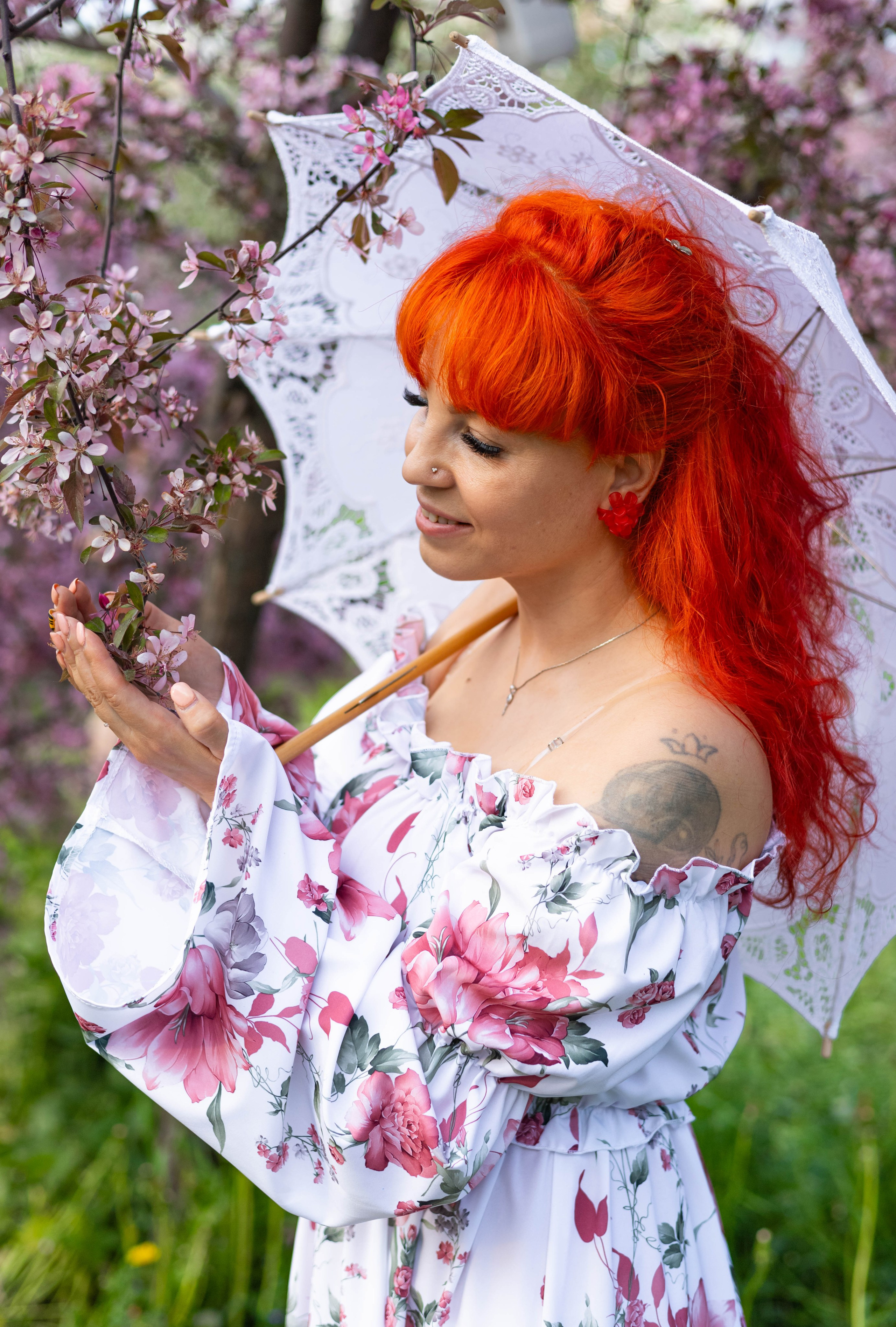 Алена. Цветение яблони. Портретный фотограф Панферова Регина г. Санкт-Петербург, г. Казань