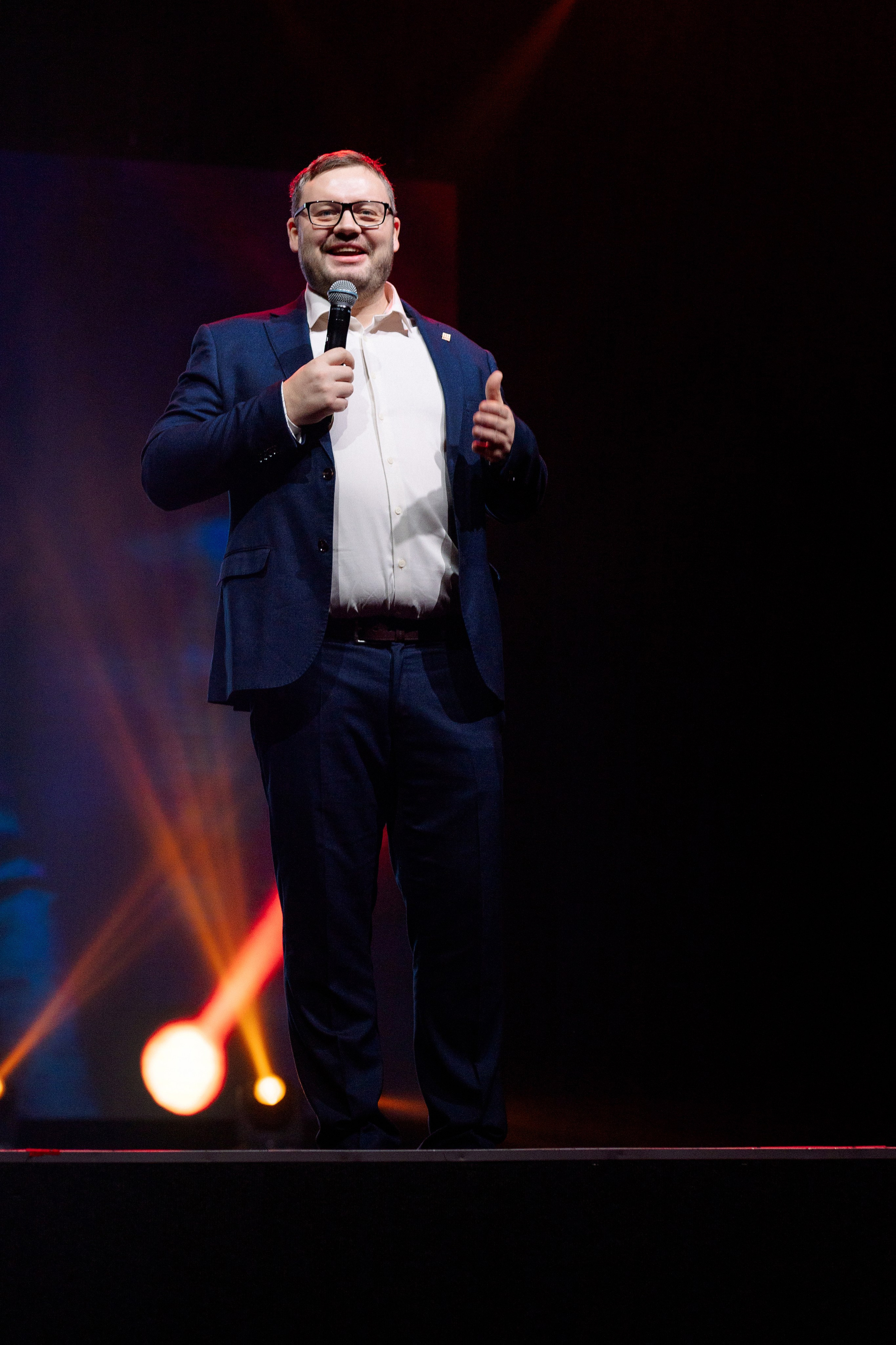 РЕПОРТАЖ: НОВЫЙ ГОД В ДК МЕТАЛЛУРГ. Профессиональный фотограф в Ижевске Леша Петров