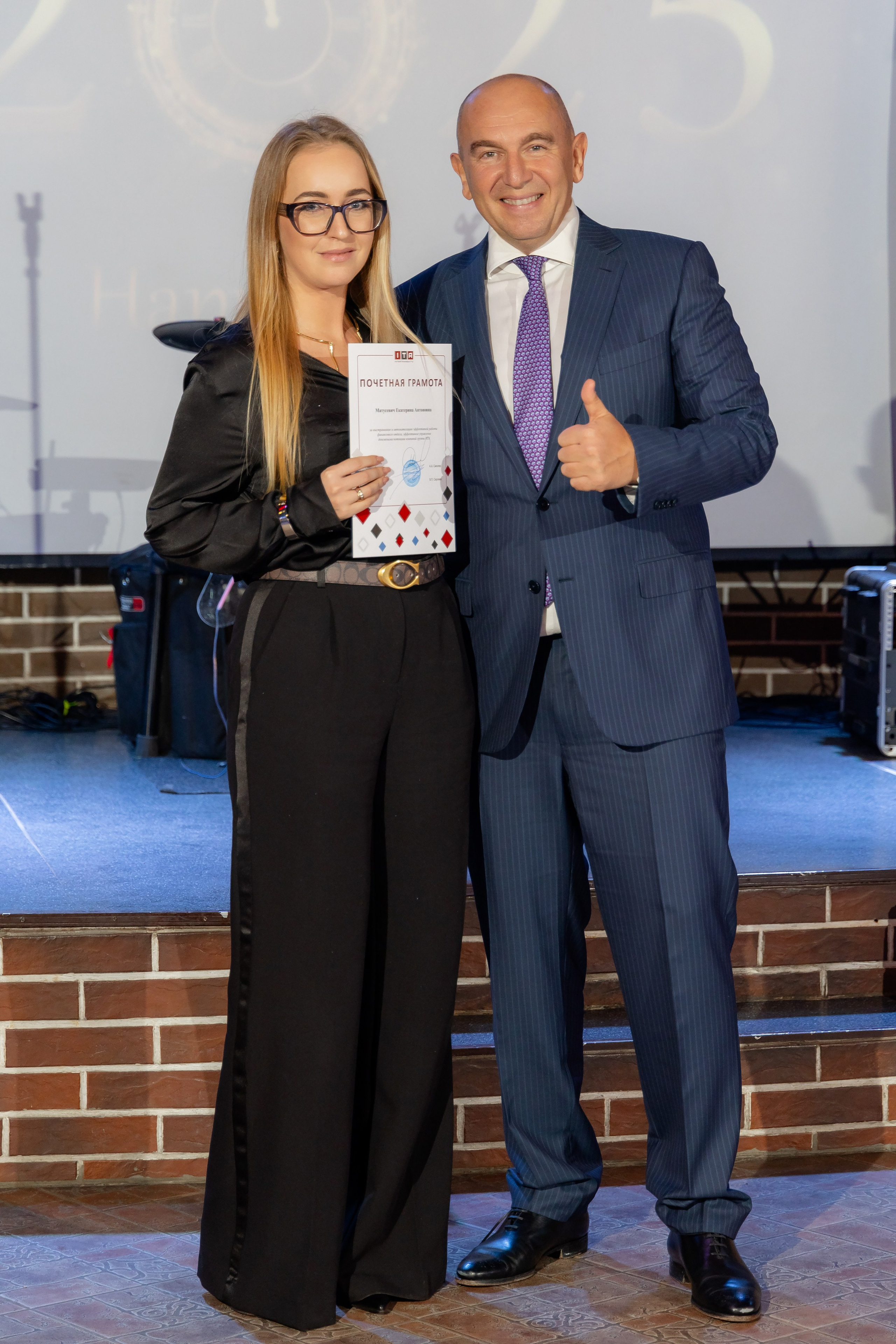 Корпоративная новогодняя съемка для логистической компании ИТА. Свадебный фотограф в Минске/Беларуси Сергей Спиридонов