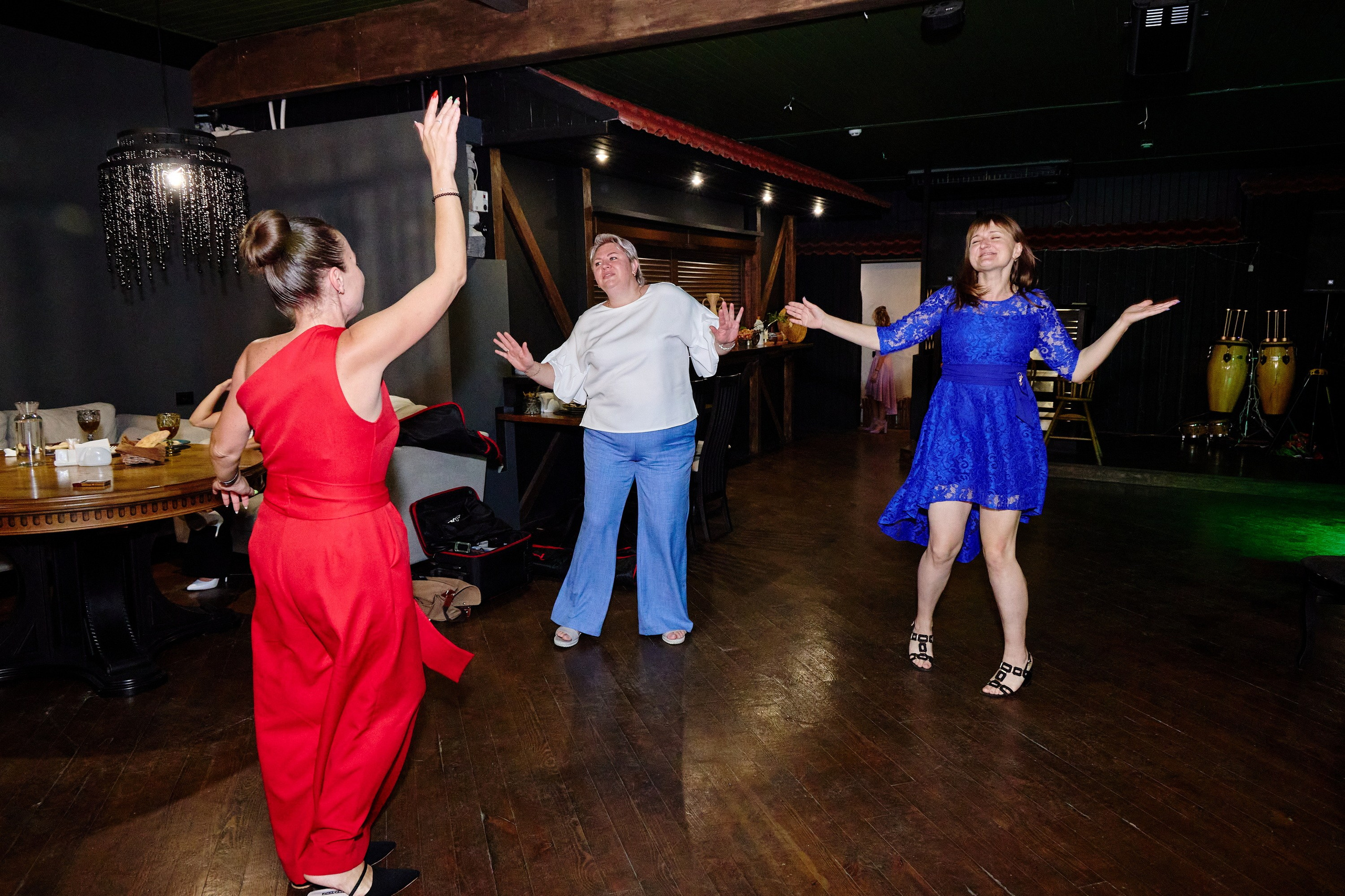 Выпускной 35 Сош. Фотограф Выпускные альбомы Таганрог Сергей Коробченко