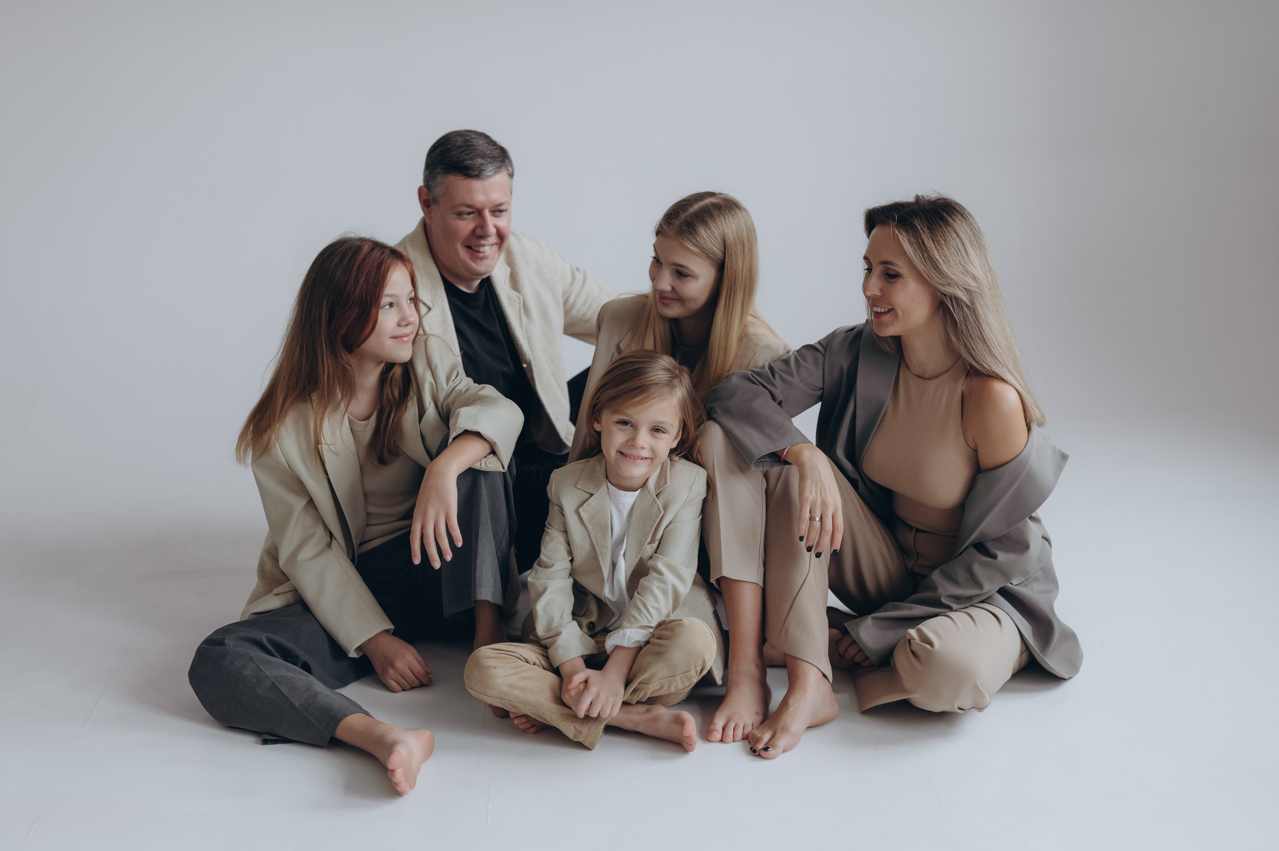 Регина с семьей. Семьи