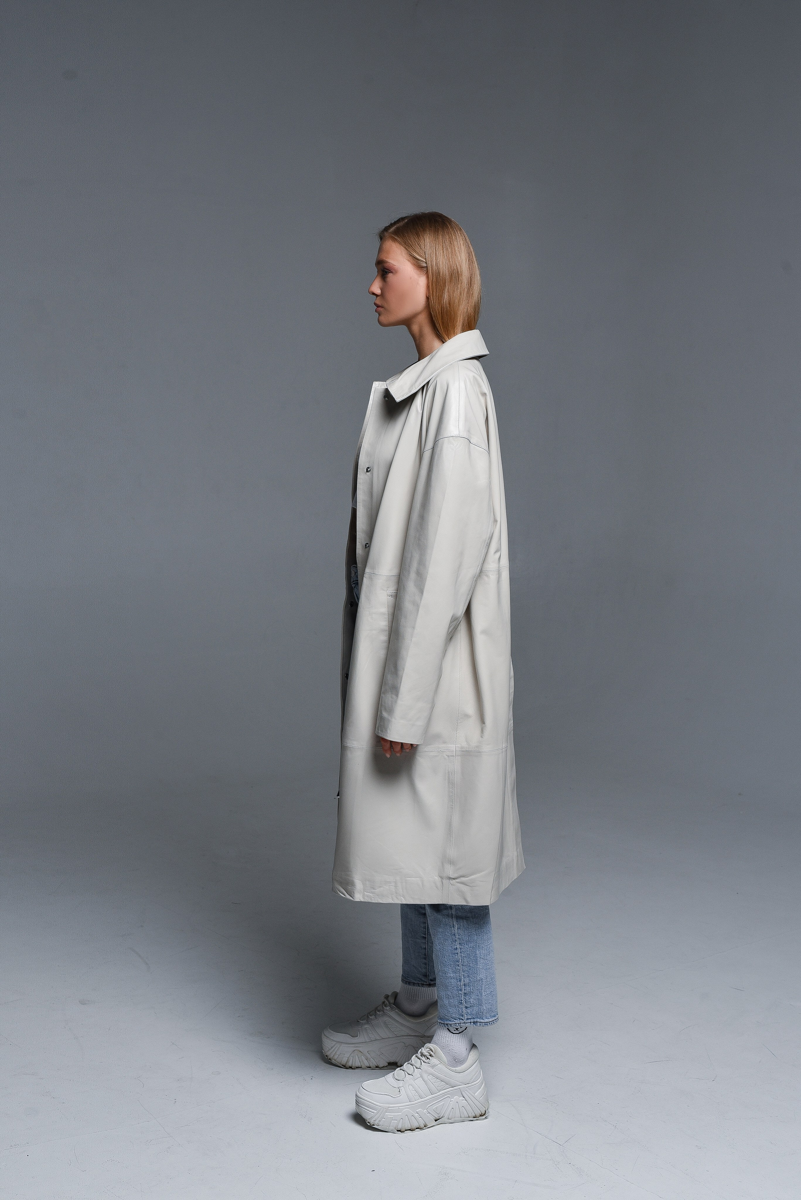 Пальто (фон). Контент фотограф в Москве Лихачева Ксения