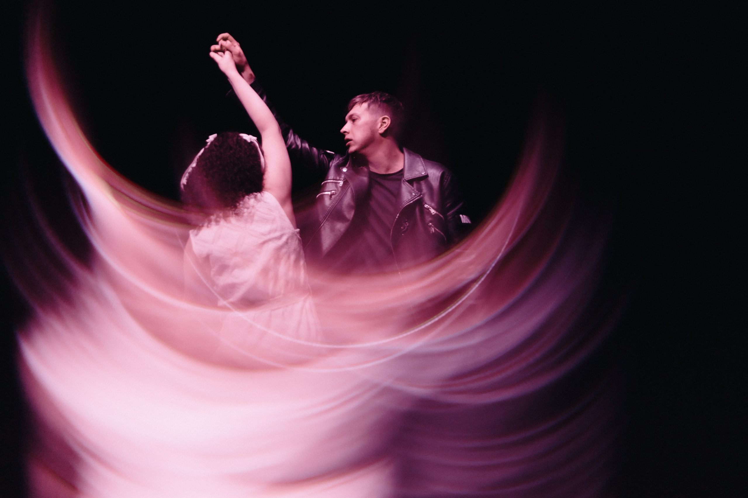 451 градус по Фаренгейту | «Два мира». Портретный и репортажный фотограф Настя Куприянова