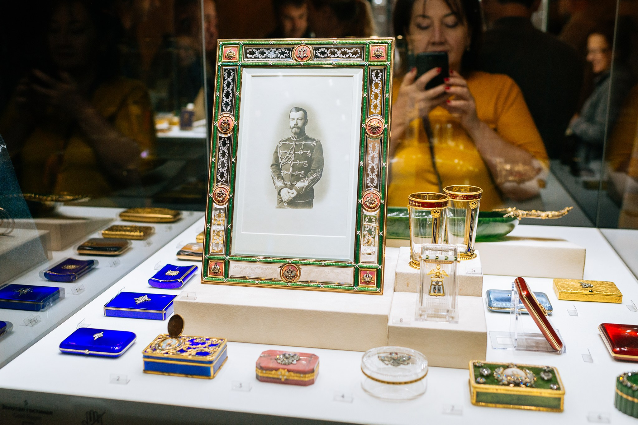 Егор Шапиро. Экскурсия в музей Фаберже. Ноябрь 24. Репортажный фотограф в Санкт-Петербурге Анастасия Клёпова
