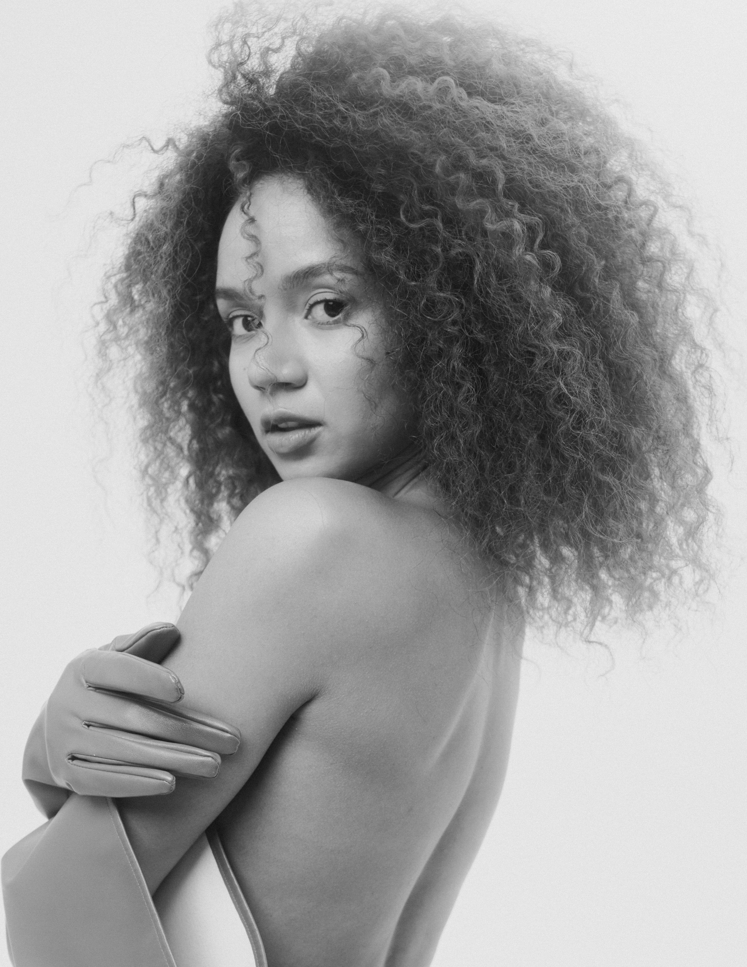 Черно-белая фэшн фотосессия для Алиды. Fashion/ фэшн фотограф в Санкт-Петербурге Юлия Леонович