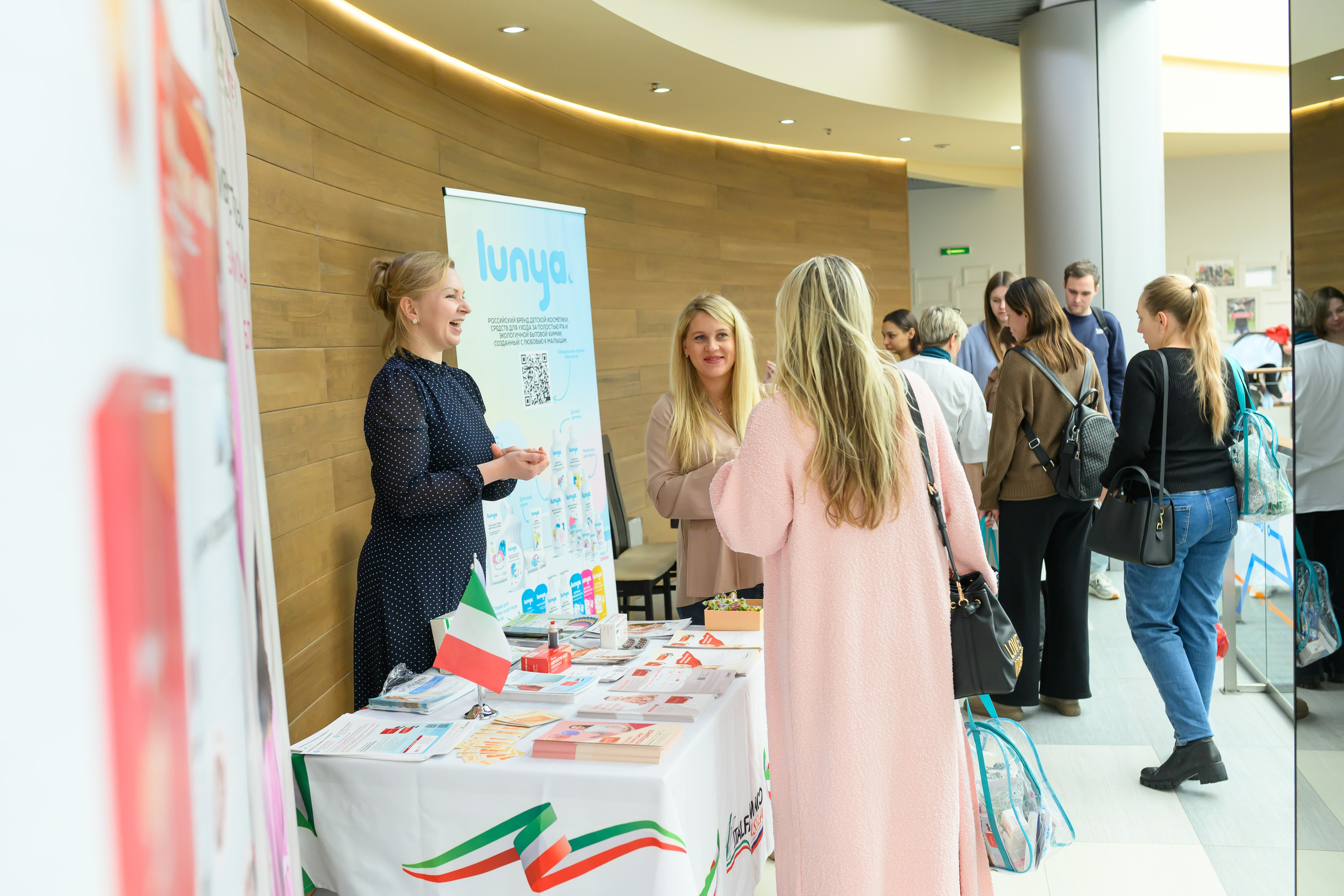 Фотоотчет праздника материнства февраль 2026 г. Профессиональный фотограф Елена Красилина г.Ярославль, г. Рыбинск