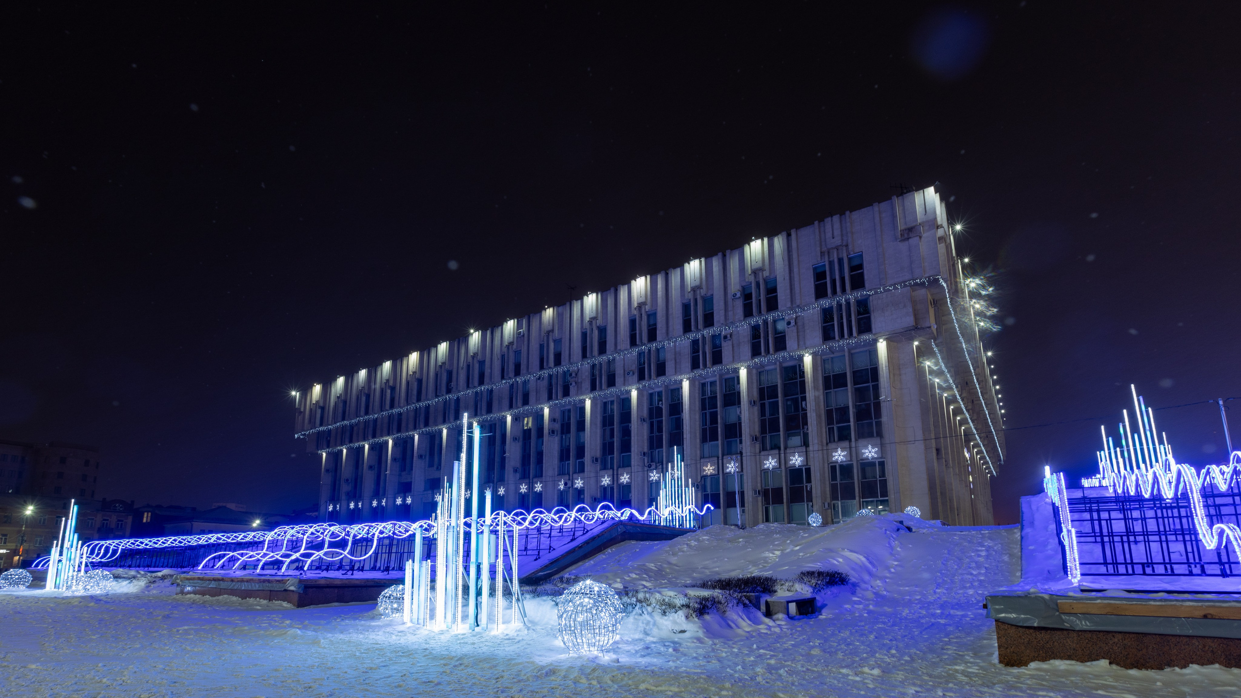 Новогодняя Тула 2022 (Снежная королева на площади). Фотограф в Туле Крупский АнДРей. Фотостудия «КАДР71» в Туле