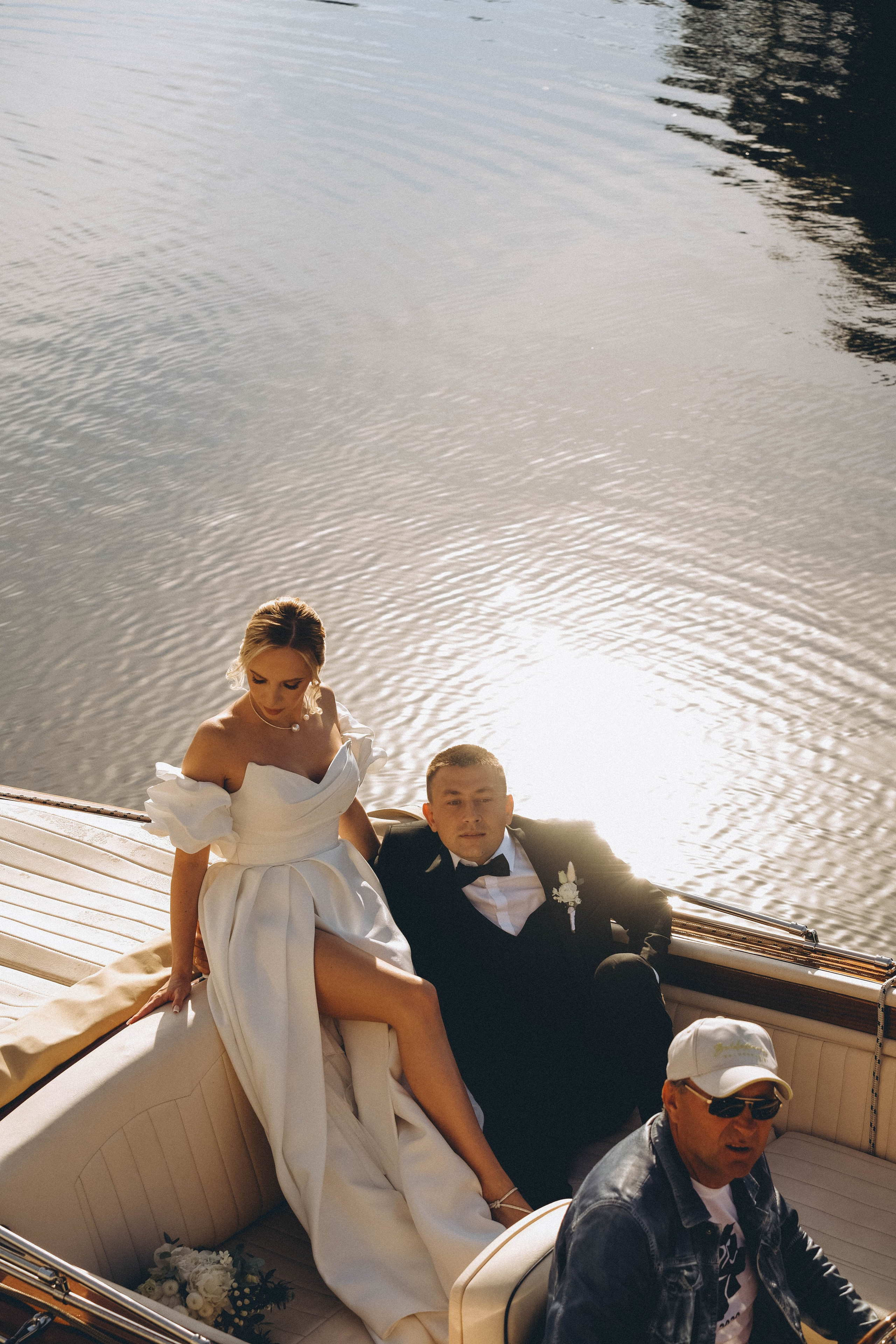 СВАДЕБГНАЯ ПРОГУЛКА ПО КАНАЛ САНКТ-ПЕТЕРБУРГА НА КАТЕРЕ. Профессиональный фотограф, Санкт-Петербург — Виктория Богомолова