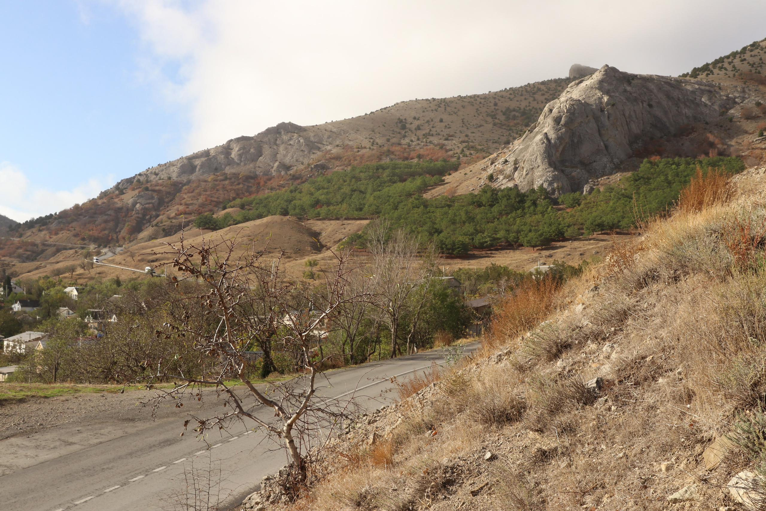 Крым. ЮБК (Гурзуф, Судак и их окрестности). Ноябрь 2023. Путешественник-фотограф из Санкт-Петербурга Татьяна Свистулина