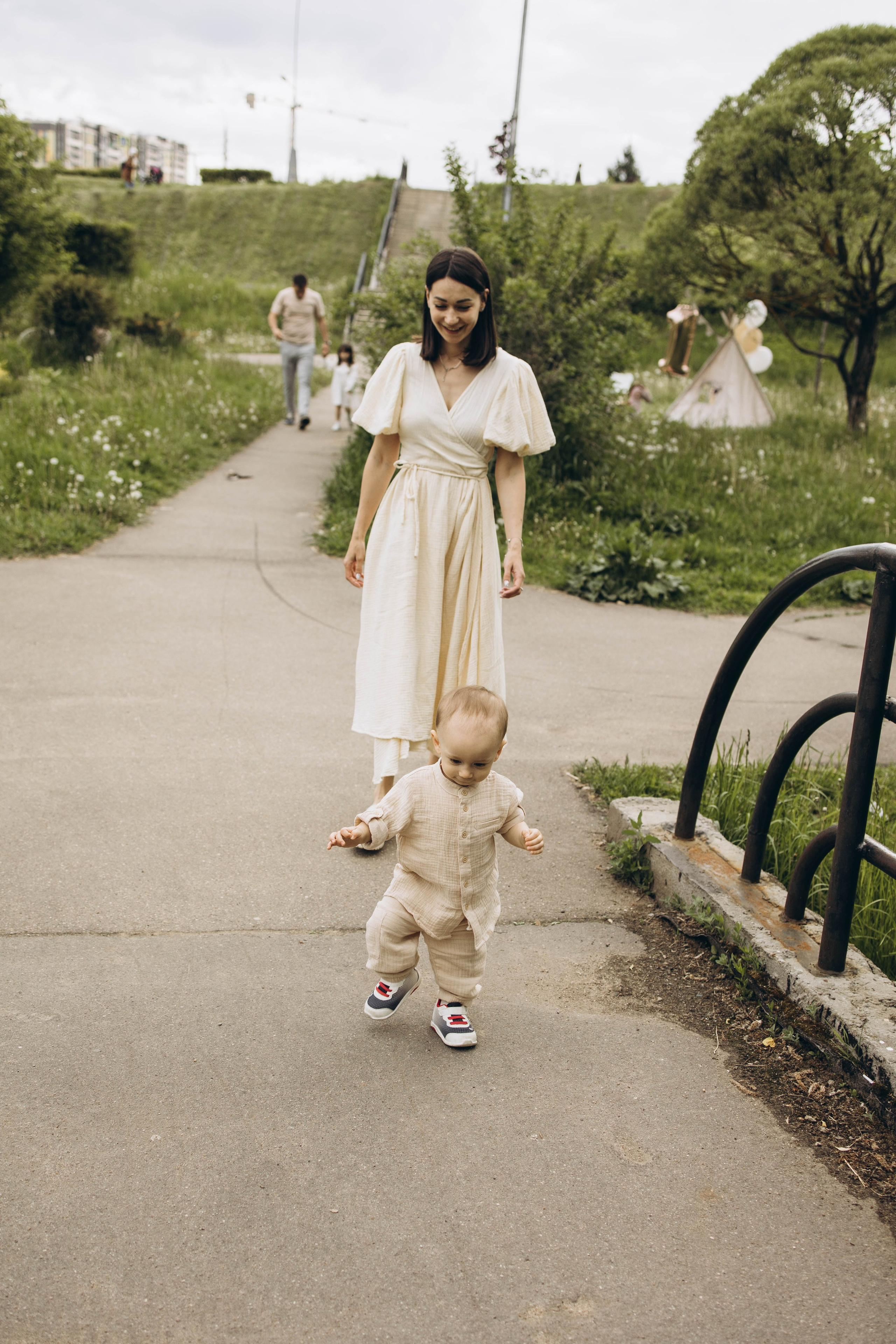Маша, Женя, Ариана и Мирон. Семейный фотограф в Москве Виктория Ястребинская