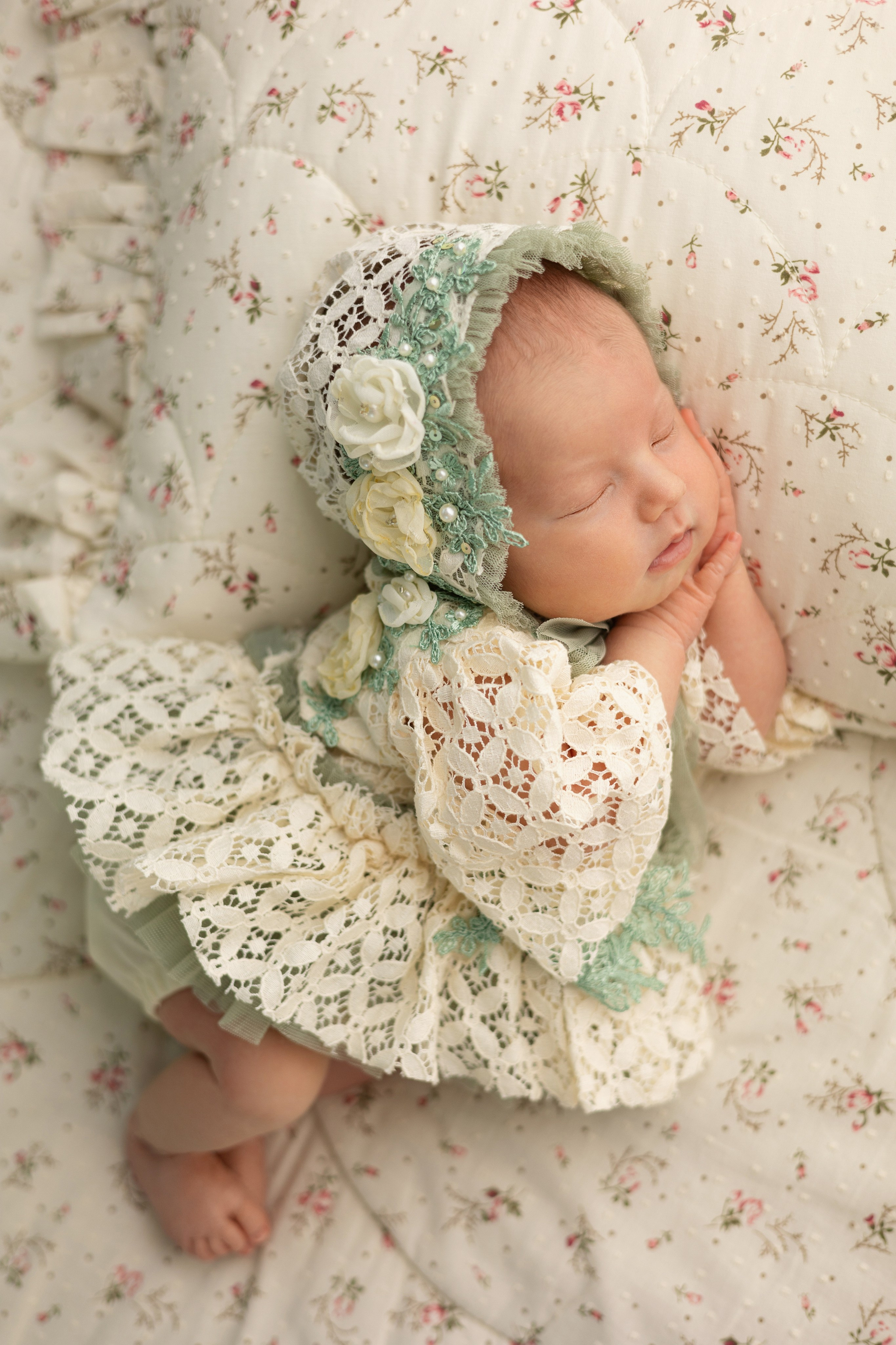 Оливия. Лилия Алтухова — фотограф новорожденных в Москве и области