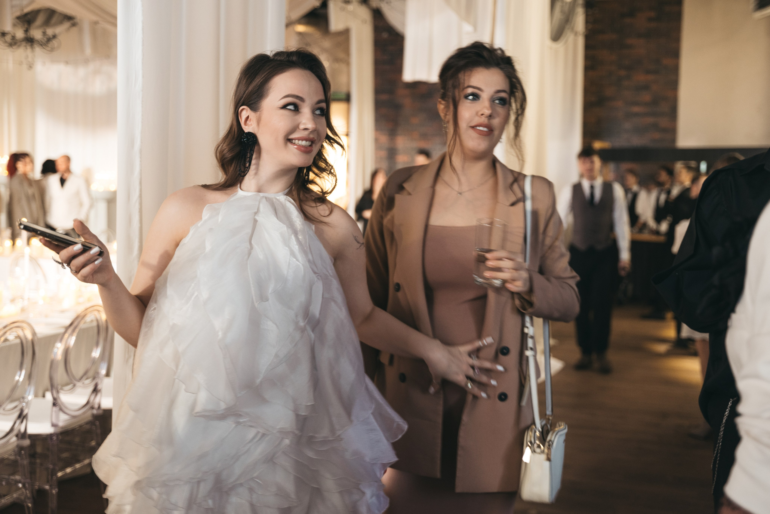 WhiteRoom Pre-wedding. Репортажный и свадебный фотограф в Сургуте