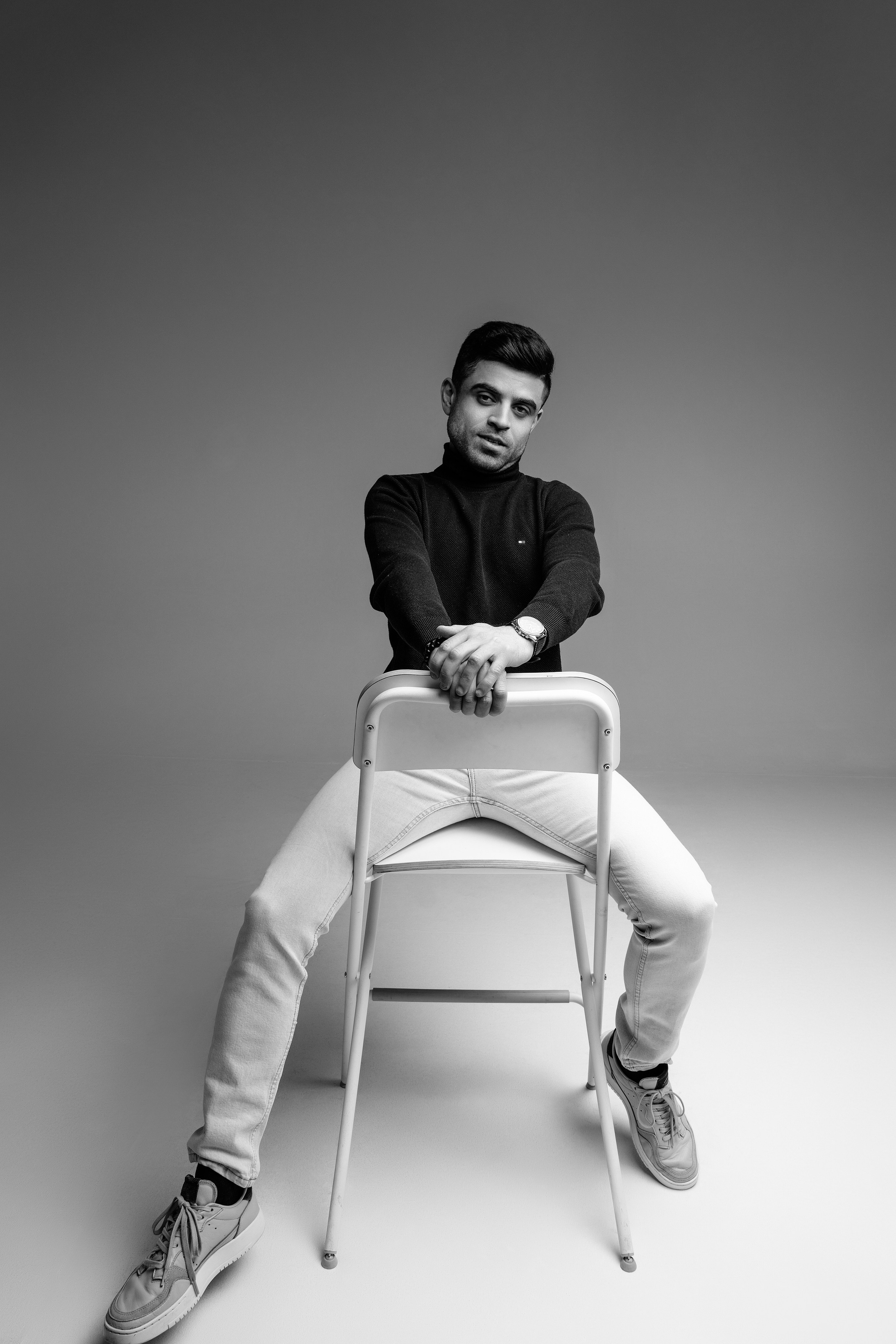 Мужская съемка. Оксана Волик фотограф в Архангельске. Аренда фотостудии White Studio