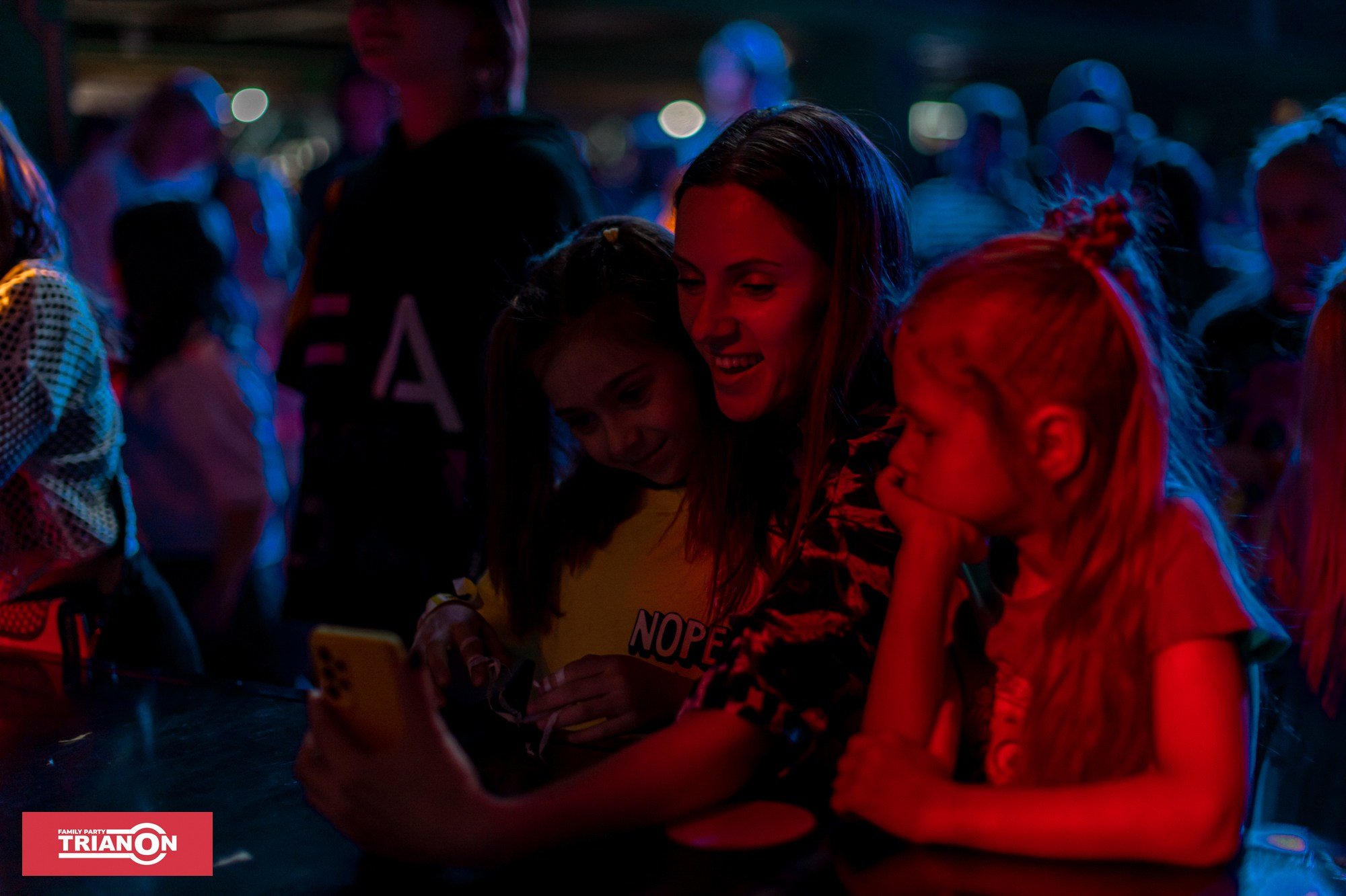 Семейная дискотека TRIANON. Фотограф Владимир Молоканов
