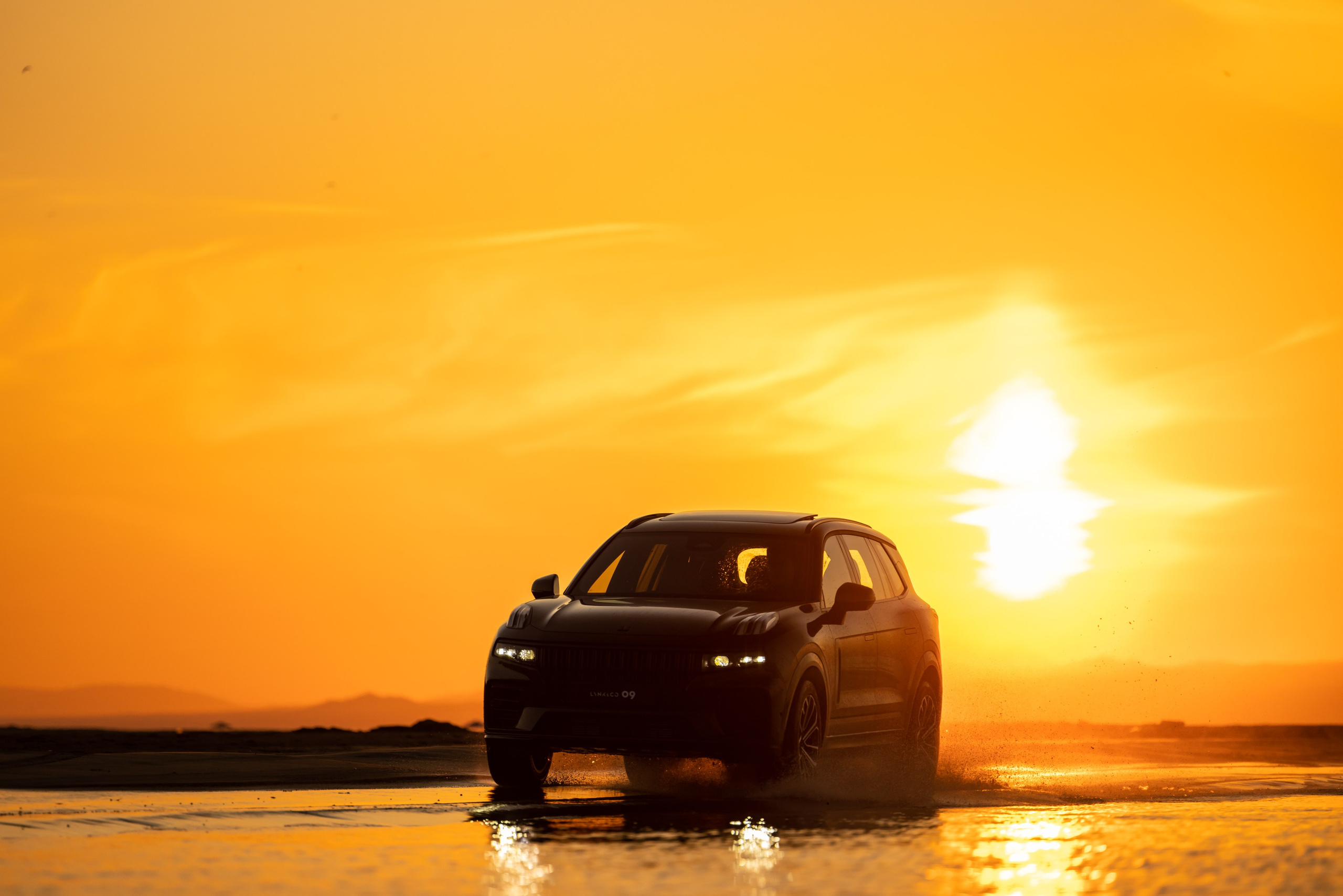 Тест-драйв LYNK & CO. Кристина Шнайдер репортажный фотограф Алматы