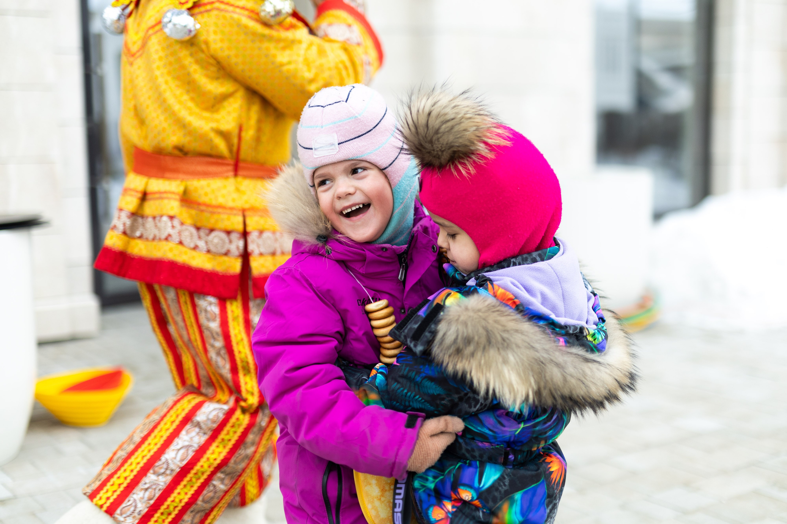 Масленица у «Брусники» на Некрасова. Фотограф Родион Нарудинов