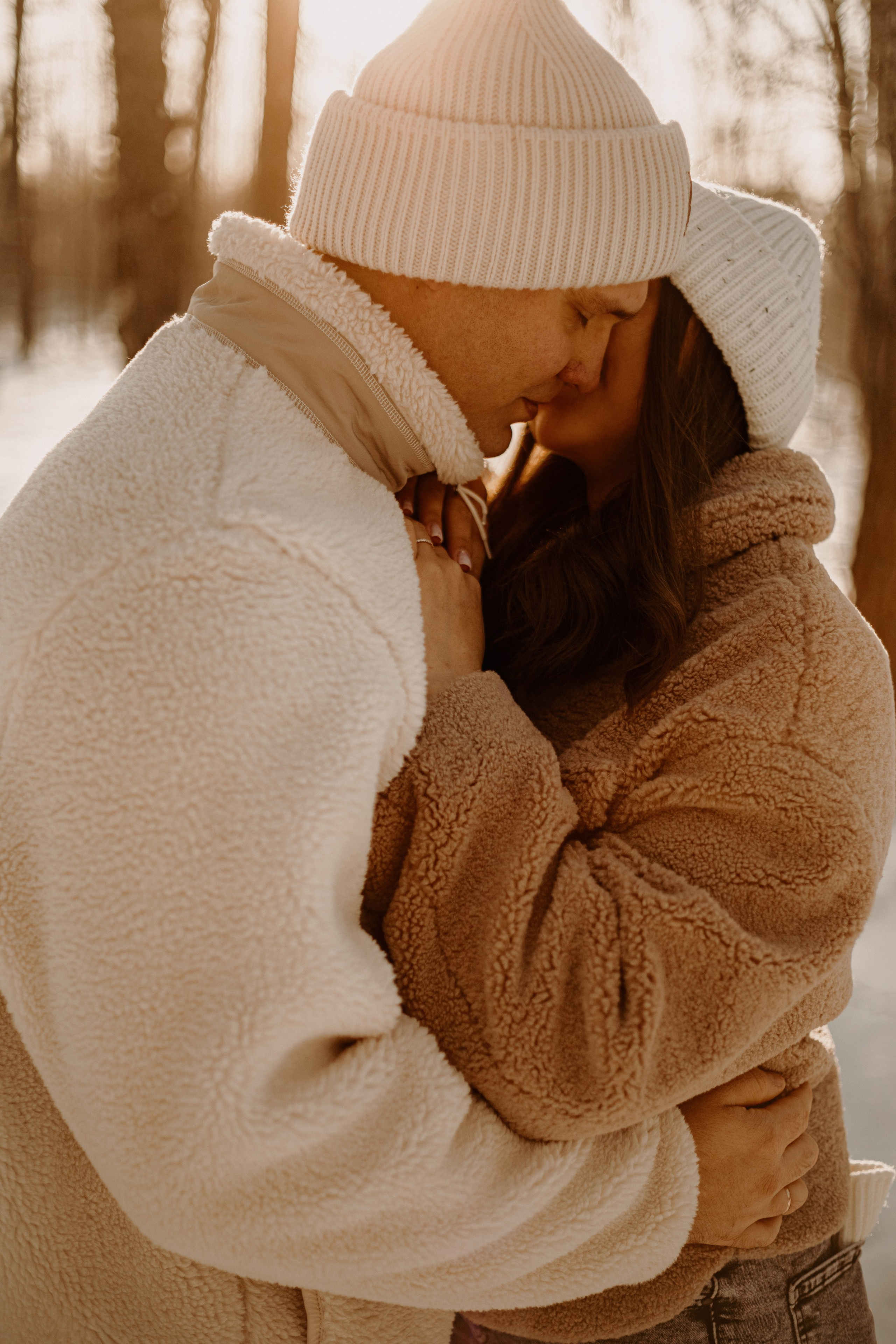 Тепло в зимнем лесу. Арт-фотограф Крис Л. в Тобольске: портрет, семейные, свадьбы