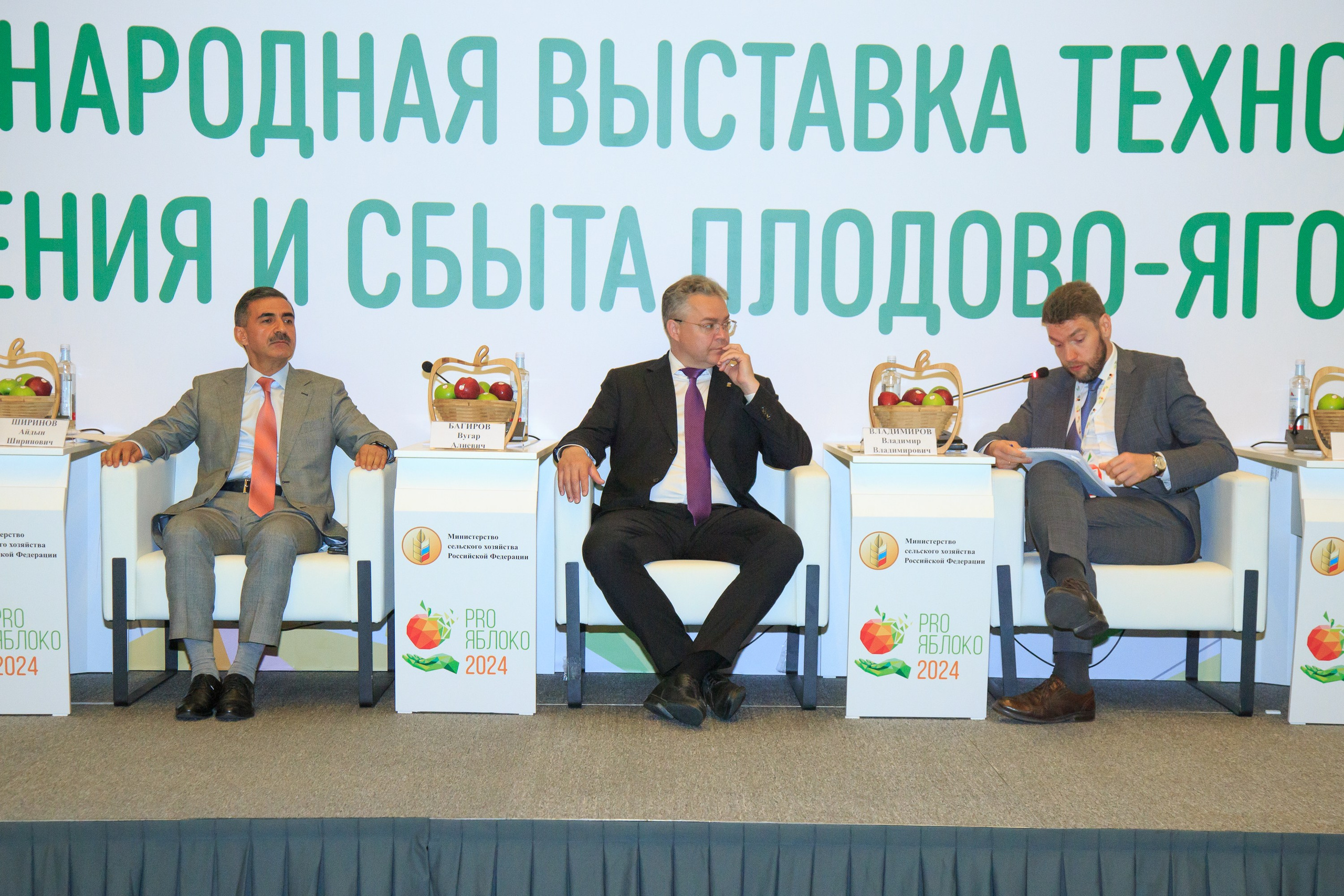 Репортажный фотограф. Репортажная фотосъёмка Минеральные Воды, Пятигорск, Кисловодск, Ставрополь. Репортажный и свадебный фотограф Пятигорск и КМВ