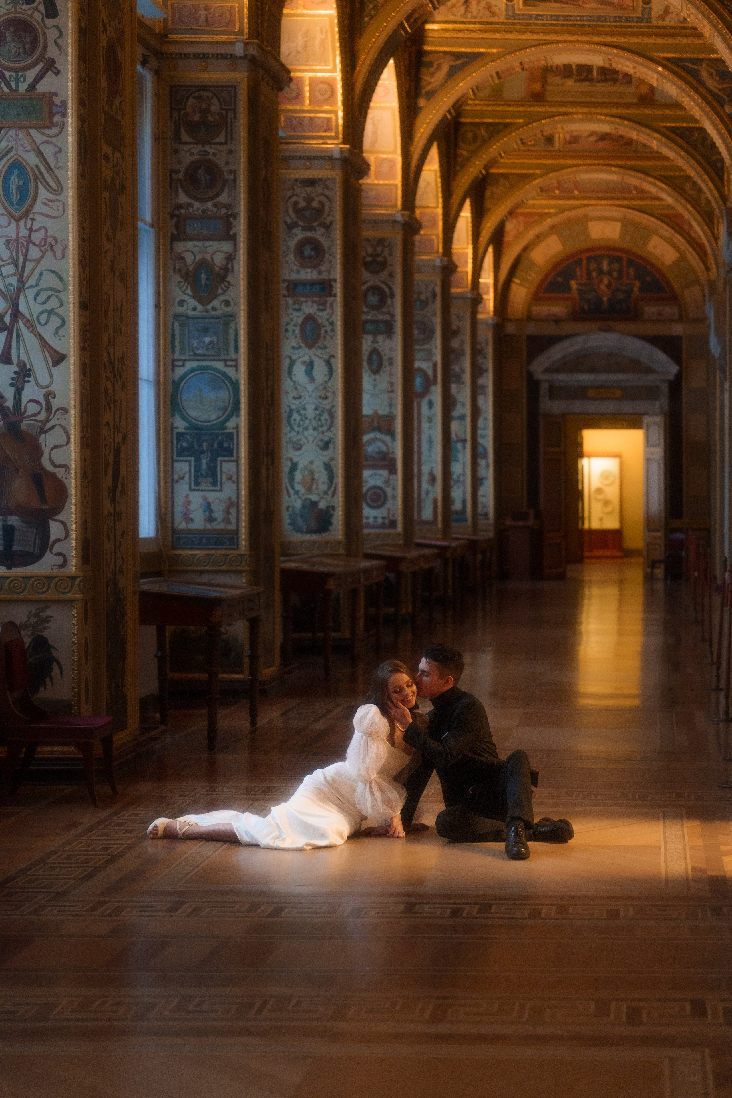 Фотосессия в Эрмитаже упрекрасно передаст Ваш стиль свадьбы!