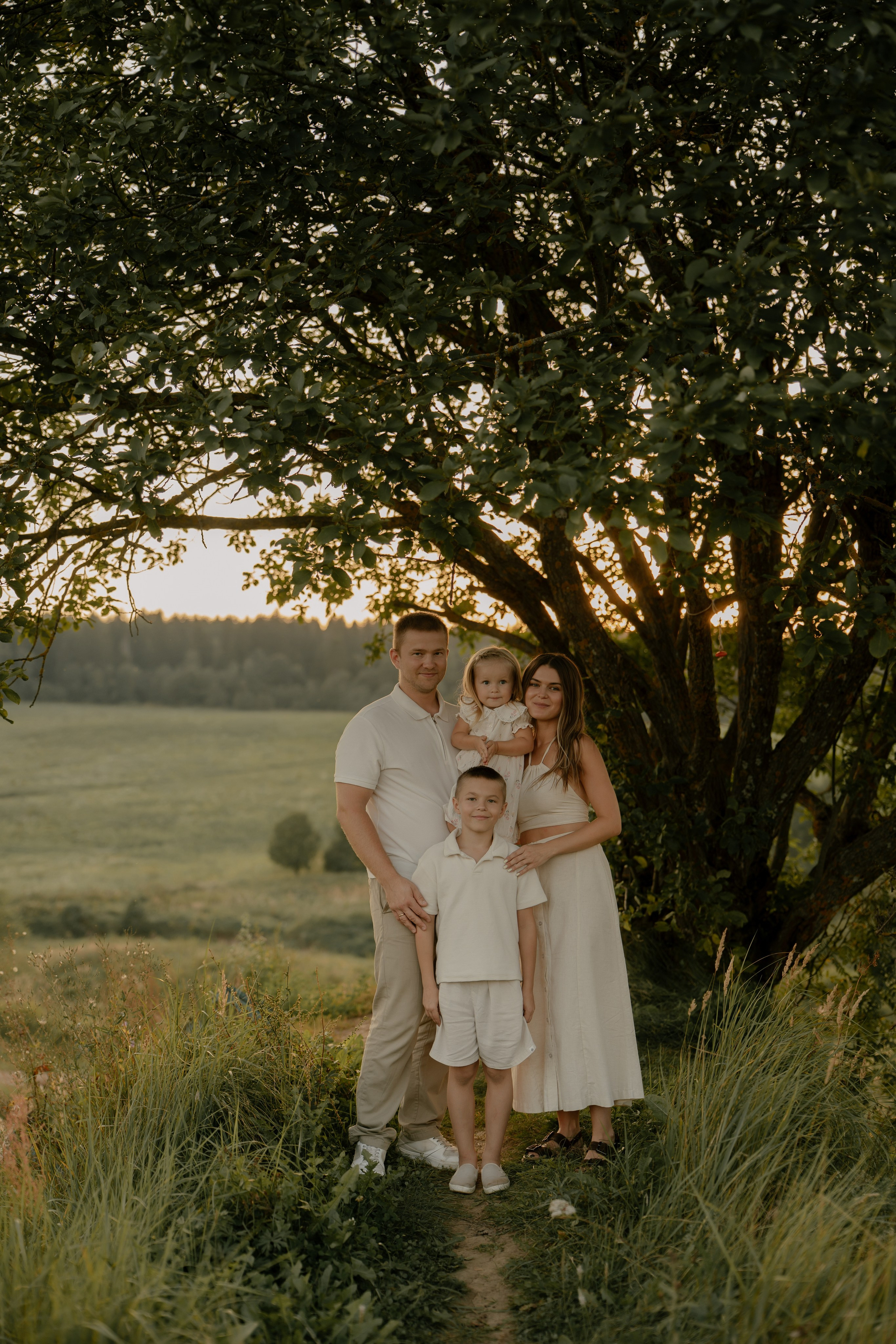 Аня, Агата, Юра и Саша. Свадебный и семейный фотограф в Москве и Красногорске — живые кадры | Анастасия Тихонова