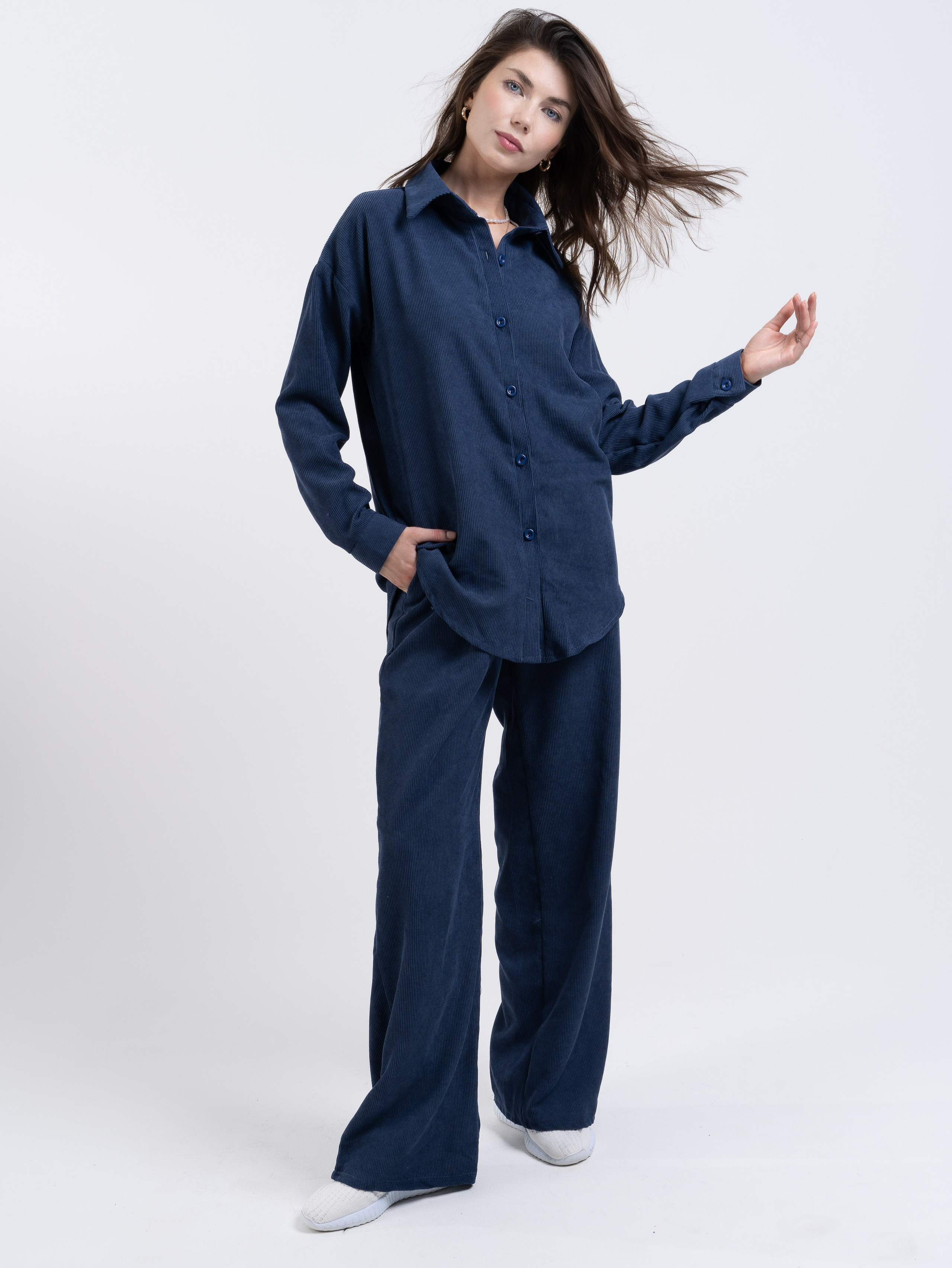 Девушки. Фото для маркетплейс