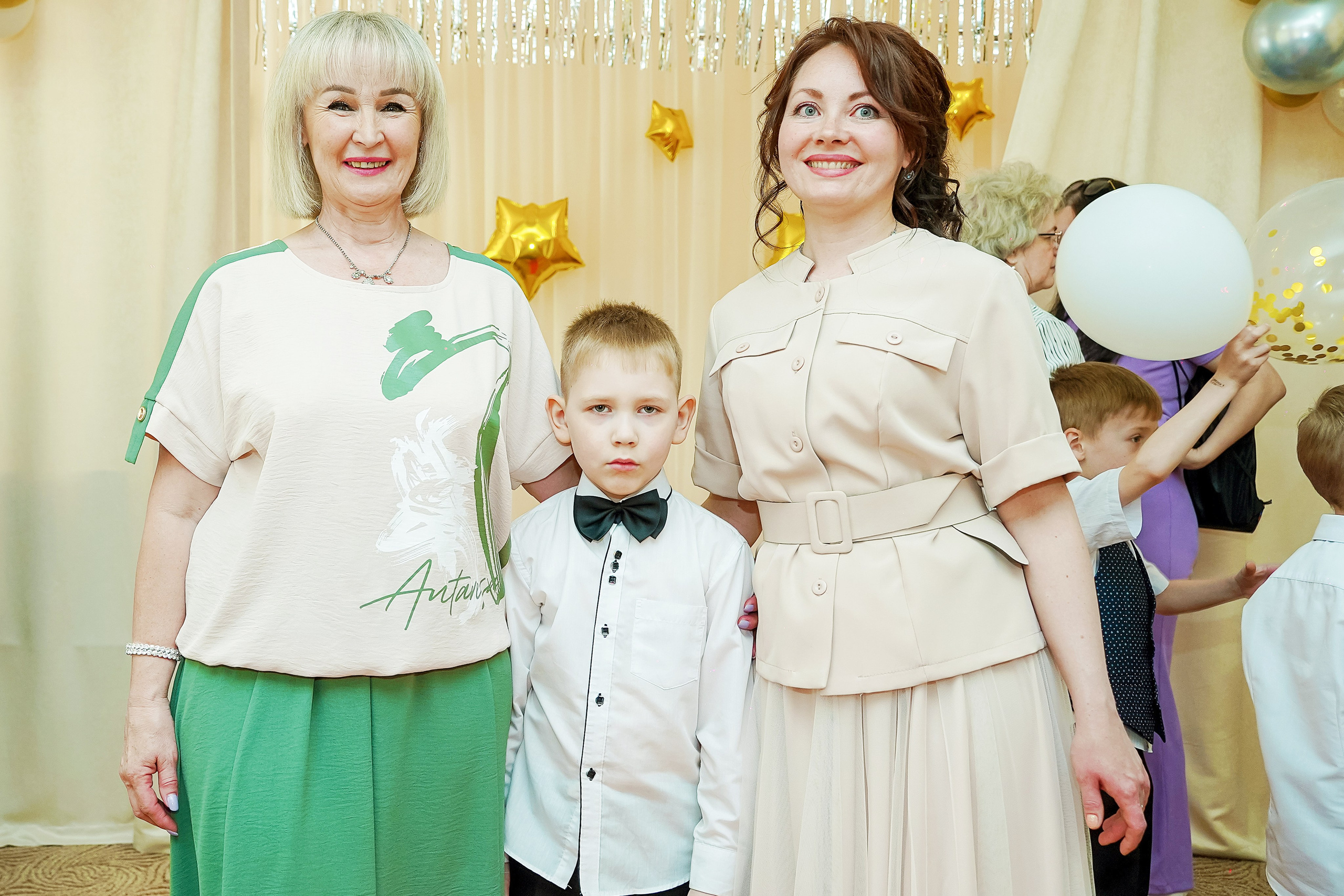 Фотосъемка видеосъёмка фотограф видеооператор новогодних утренников  в. Фотограф, видеооператор Нина Коршунова