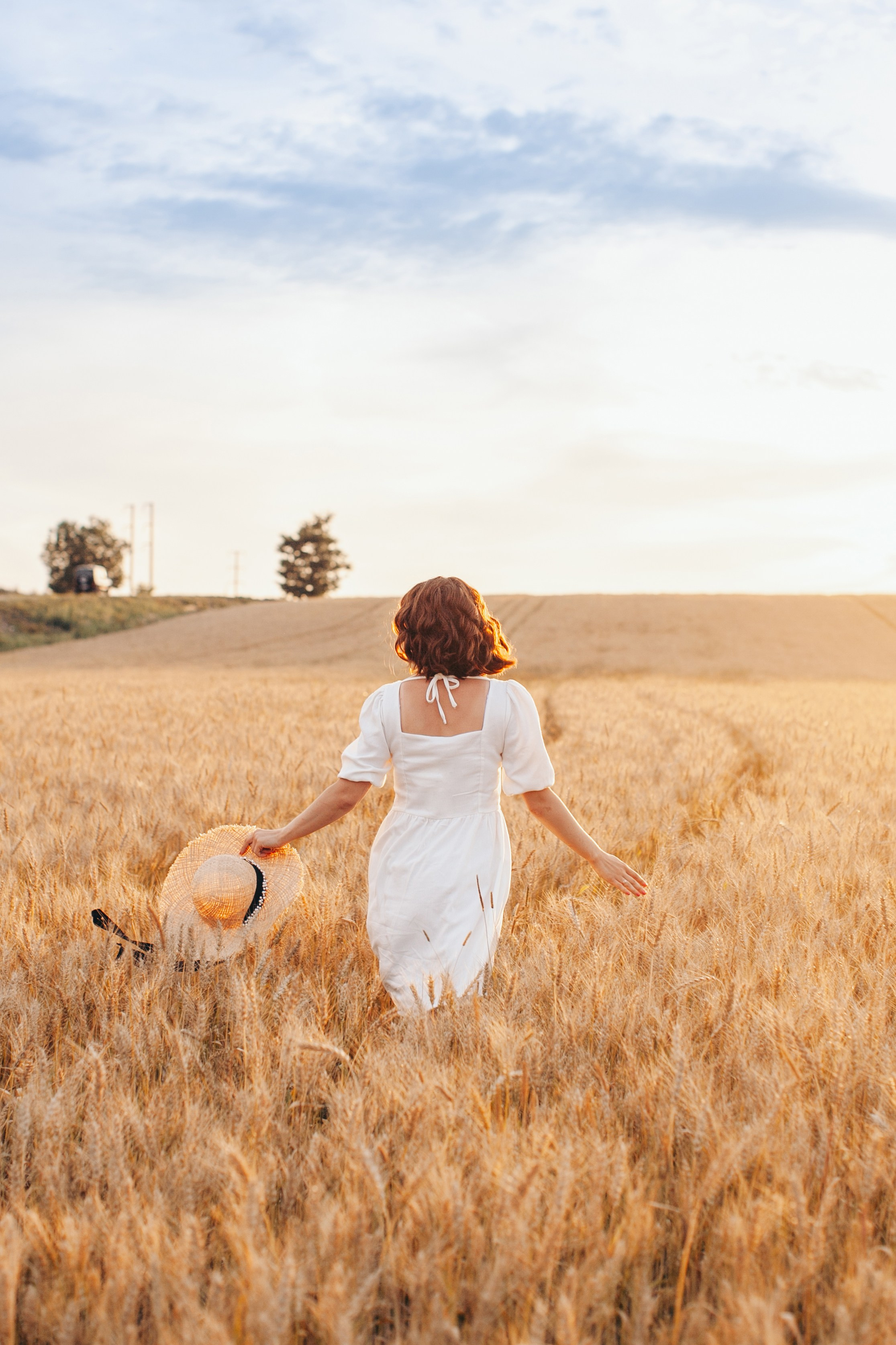 Семейная фотосессия в поле на закате. Фотограф Ольга Ефремова