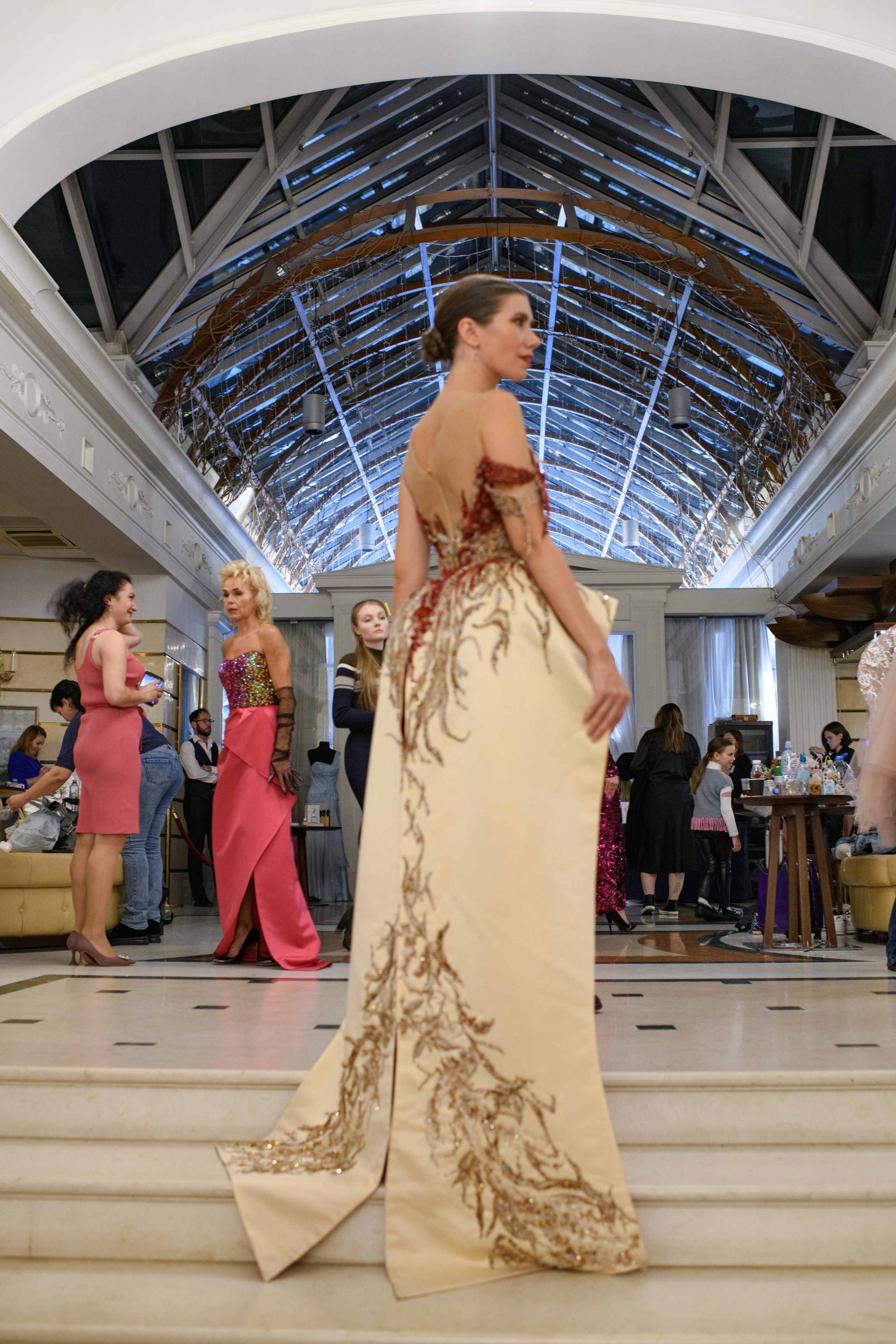 Фоторепортаж модного показа. Организация и проведение фотосъемок в Санкт-Петербурге. Фотограф Смирягин Илья