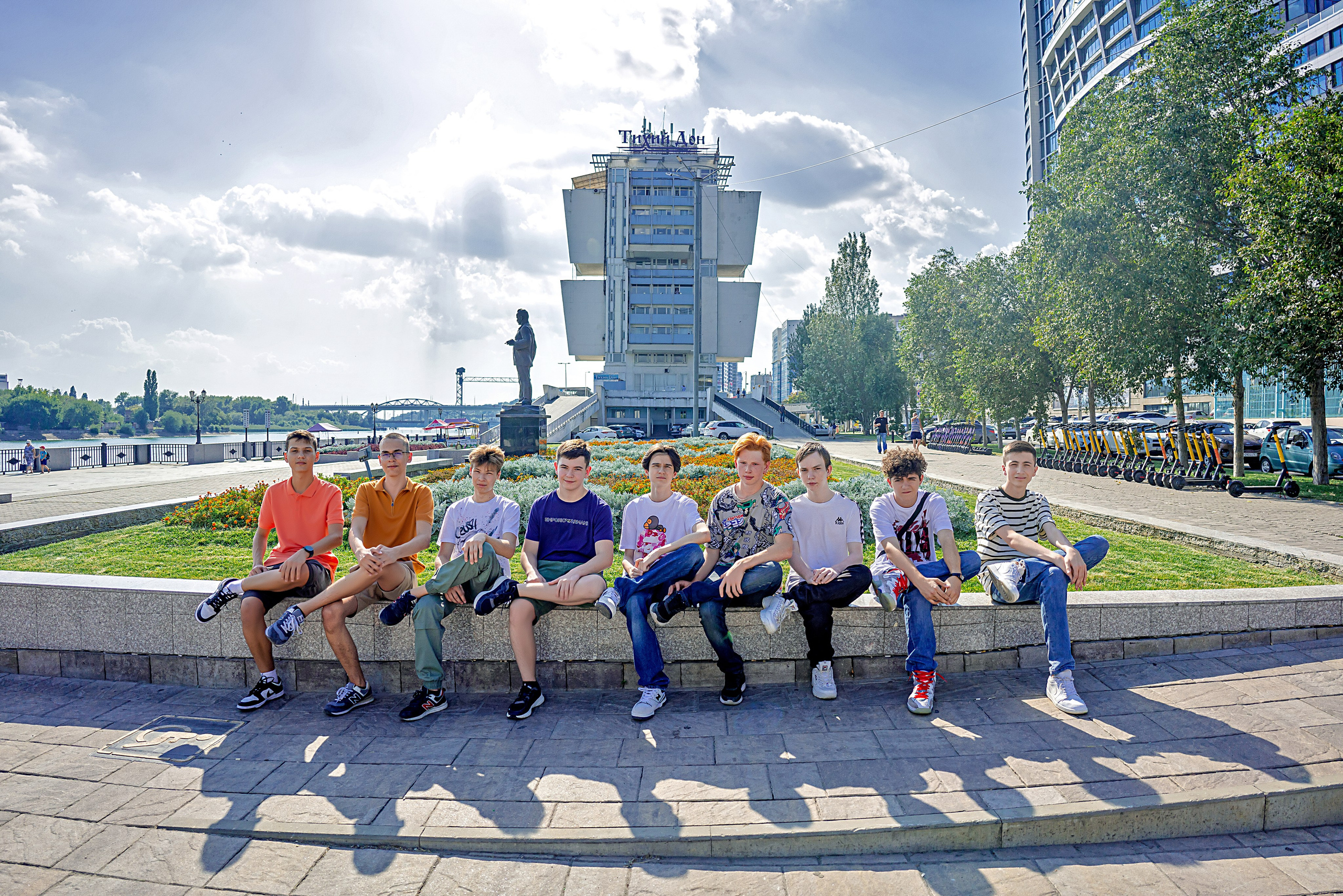 ФОТОКНИГИ ДЛЯ ШКОЛЫ, ВЫПУСКНЫЕ ФОТОКНИГИ В РОСТОВЕ, АЛЬБОМЫ. Современные Выпускные Альбомы в Ростове-на-Дону