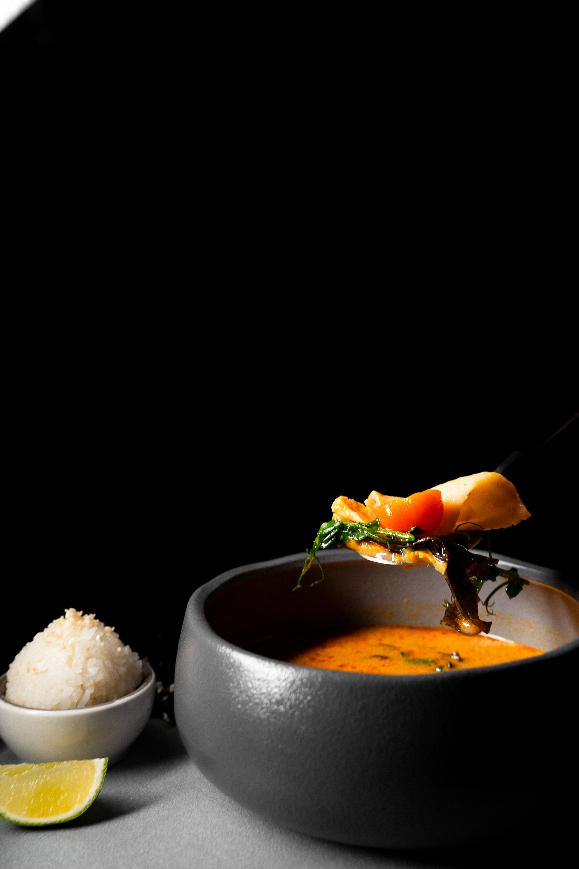 ЕДА И НАПИТКИ. Женский портрет